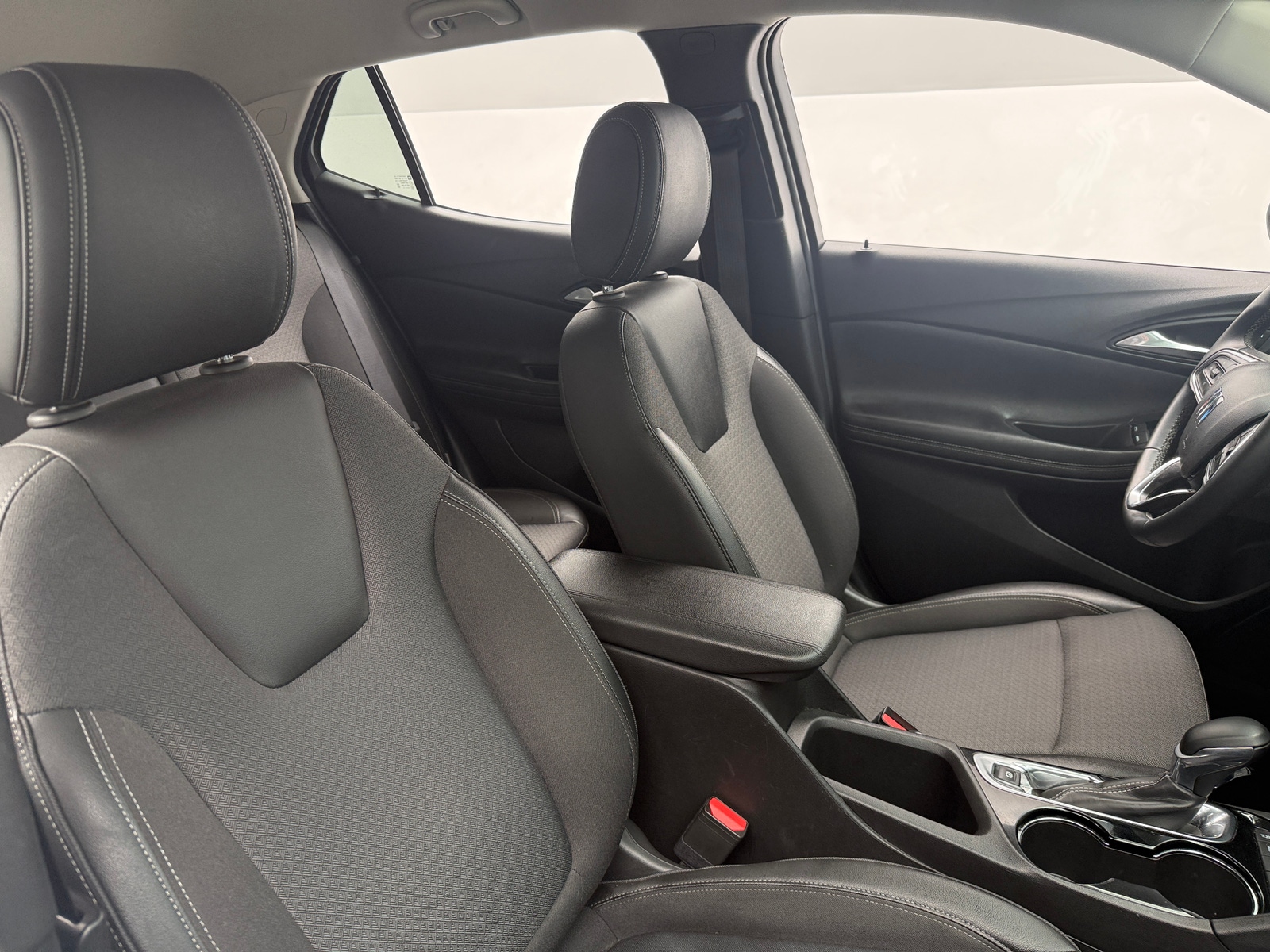 Thumbnail: 2025 Buick Encore GX - 2