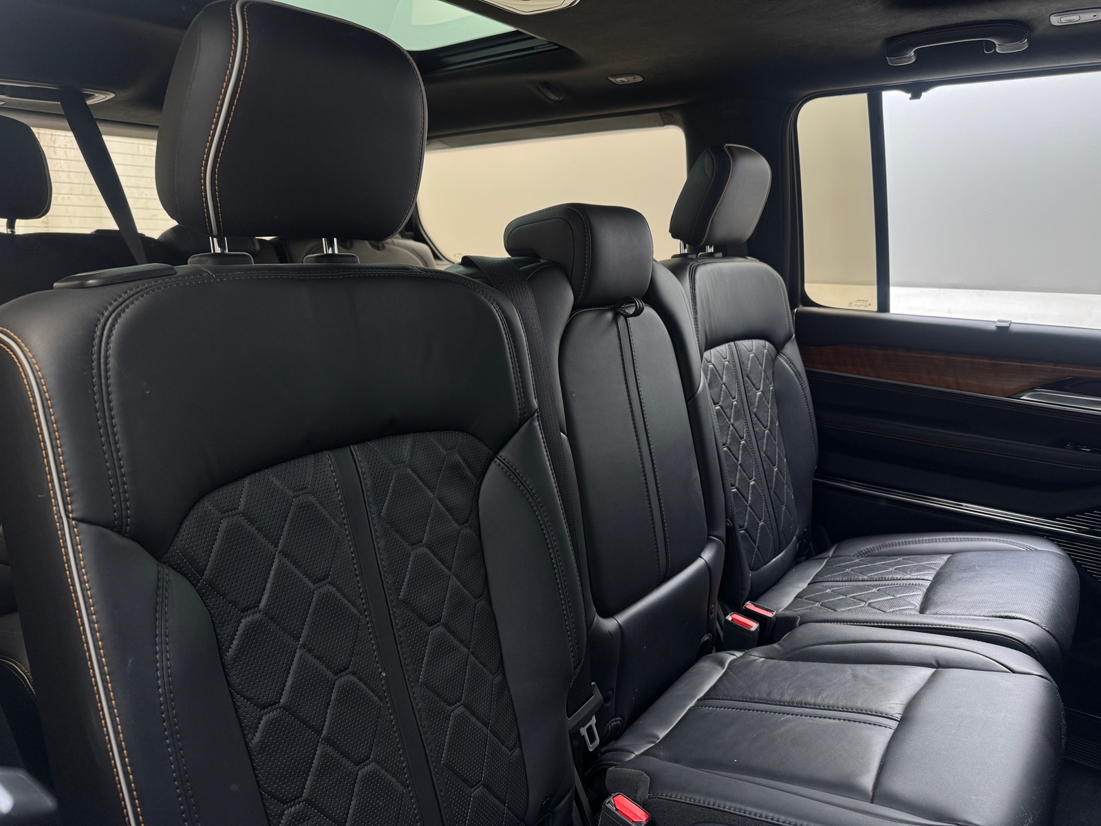 Thumbnail: 2023 Jeep Grand Wagoneer - 5