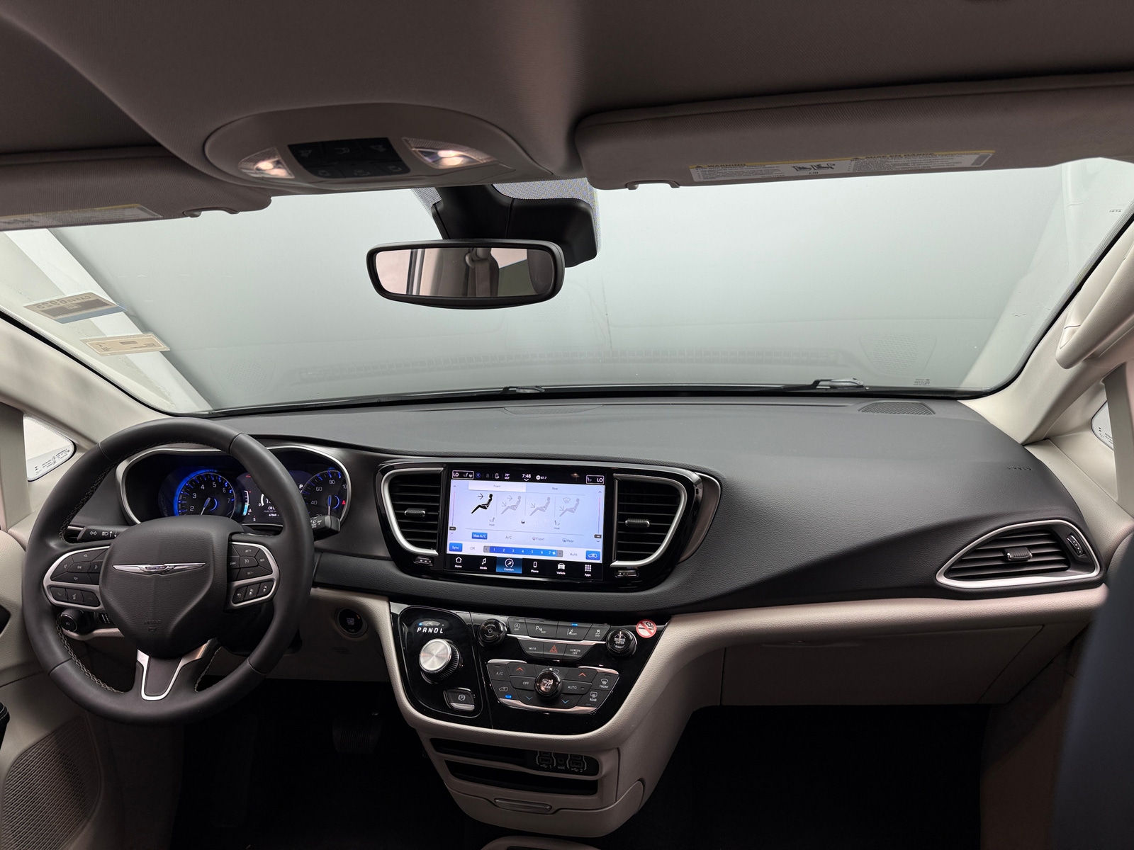 Thumbnail: 2024 Chrysler Pacifica - 2
