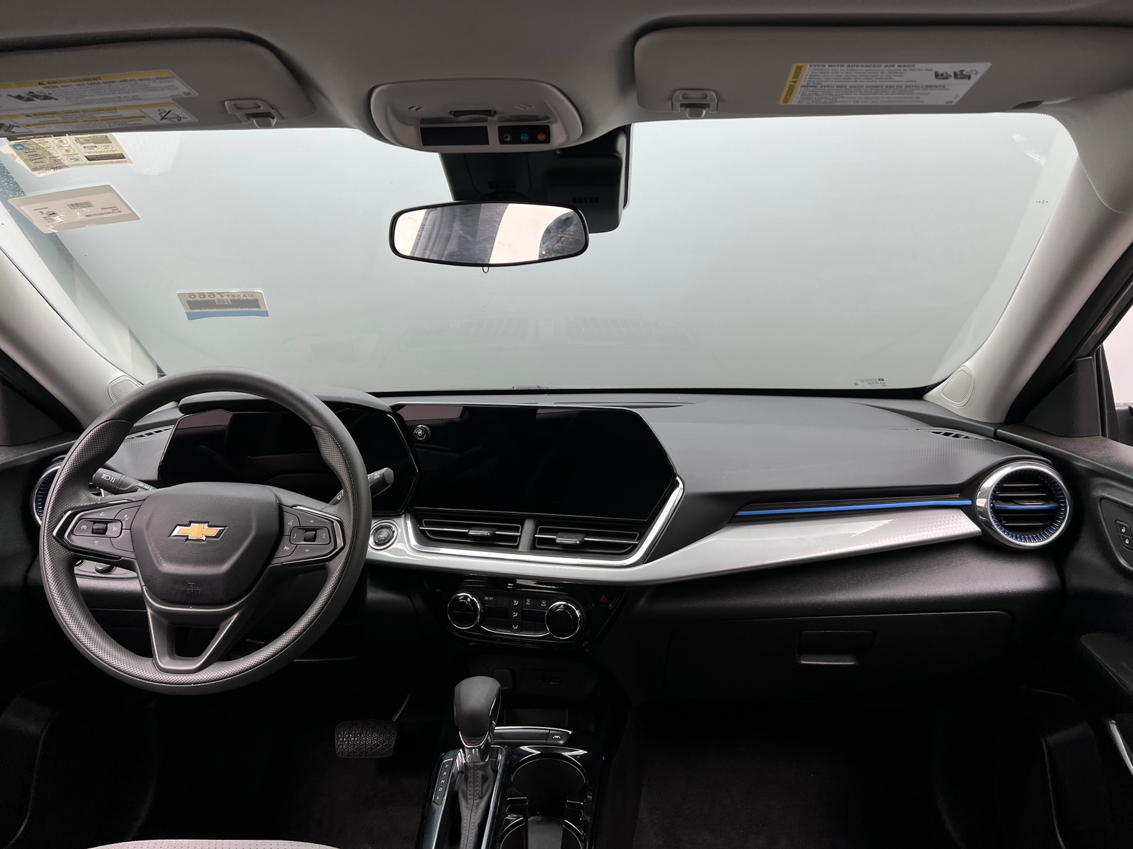 Thumbnail: 2025 Chevrolet Trax - 3