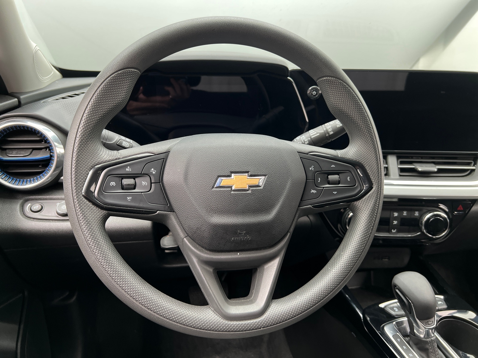 Thumbnail: 2025 Chevrolet Trax - 5