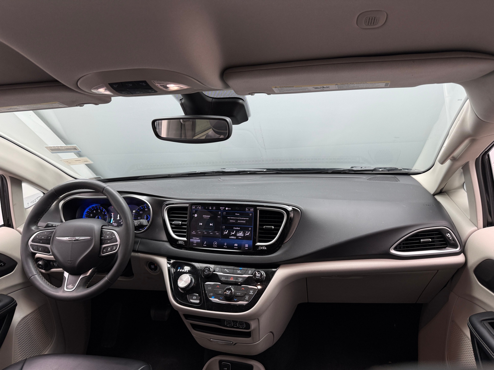 Thumbnail: 2024 Chrysler Pacifica - 2