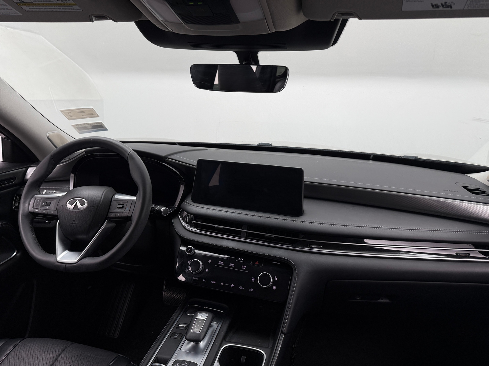 Thumbnail: 2023 INFINITI QX60 - 2