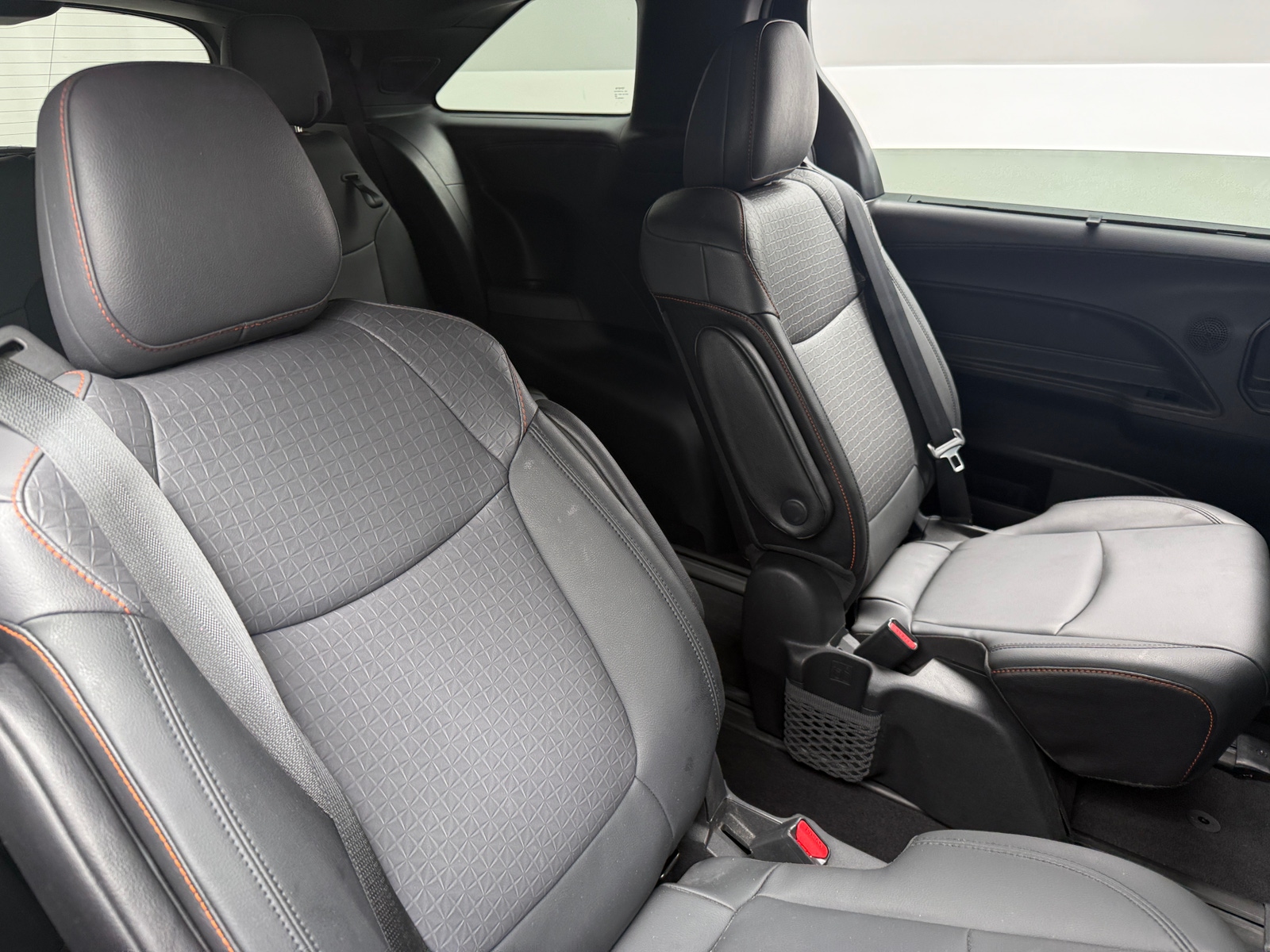Thumbnail: 2022 Toyota Sienna - 5