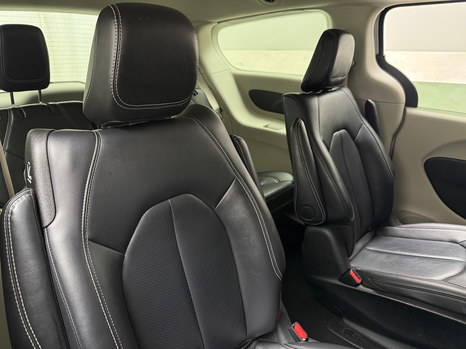 Thumbnail: 2024 Chrysler Pacifica - 5
