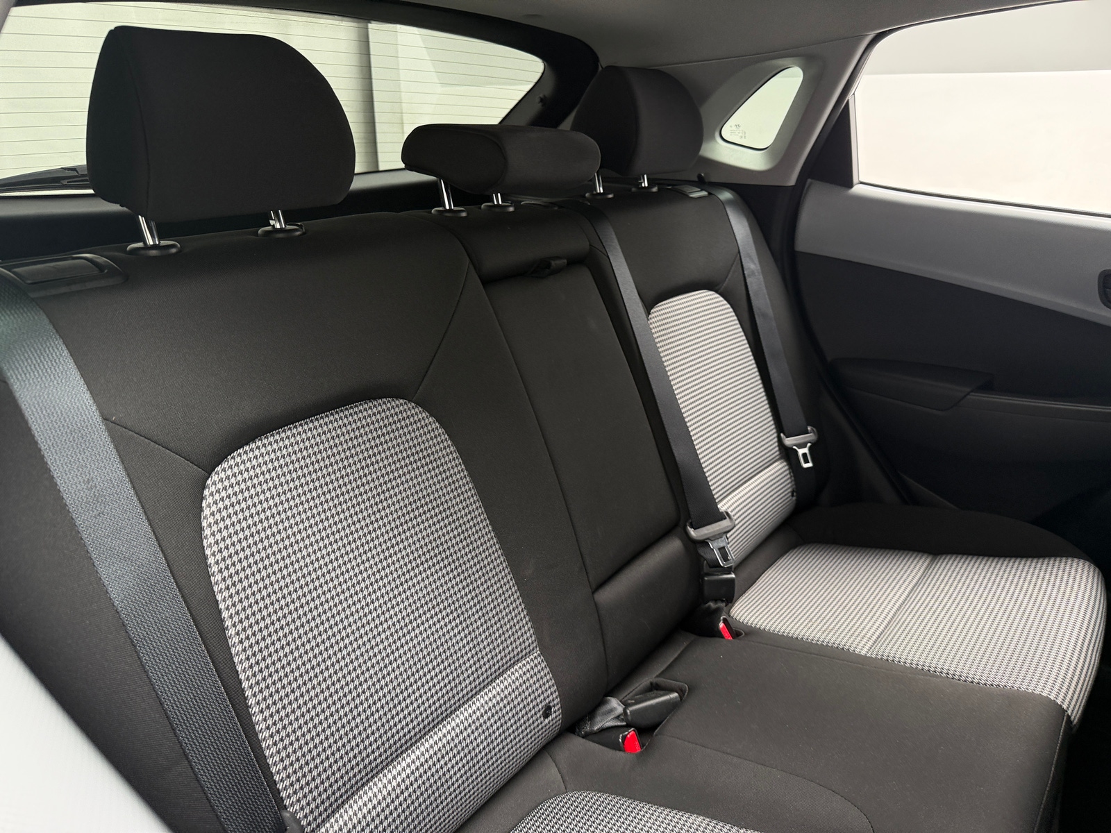 Thumbnail: 2019 Hyundai Kona - 6