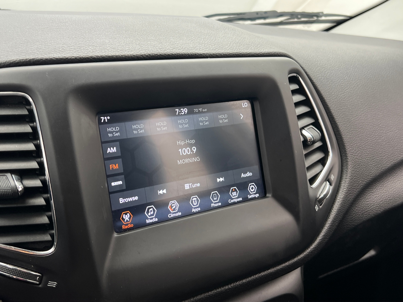 Thumbnail: 2020 Jeep Compass - 4
