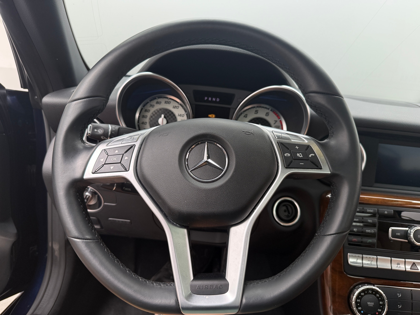 Thumbnail: 2014 Mercedes-Benz SLK - 4