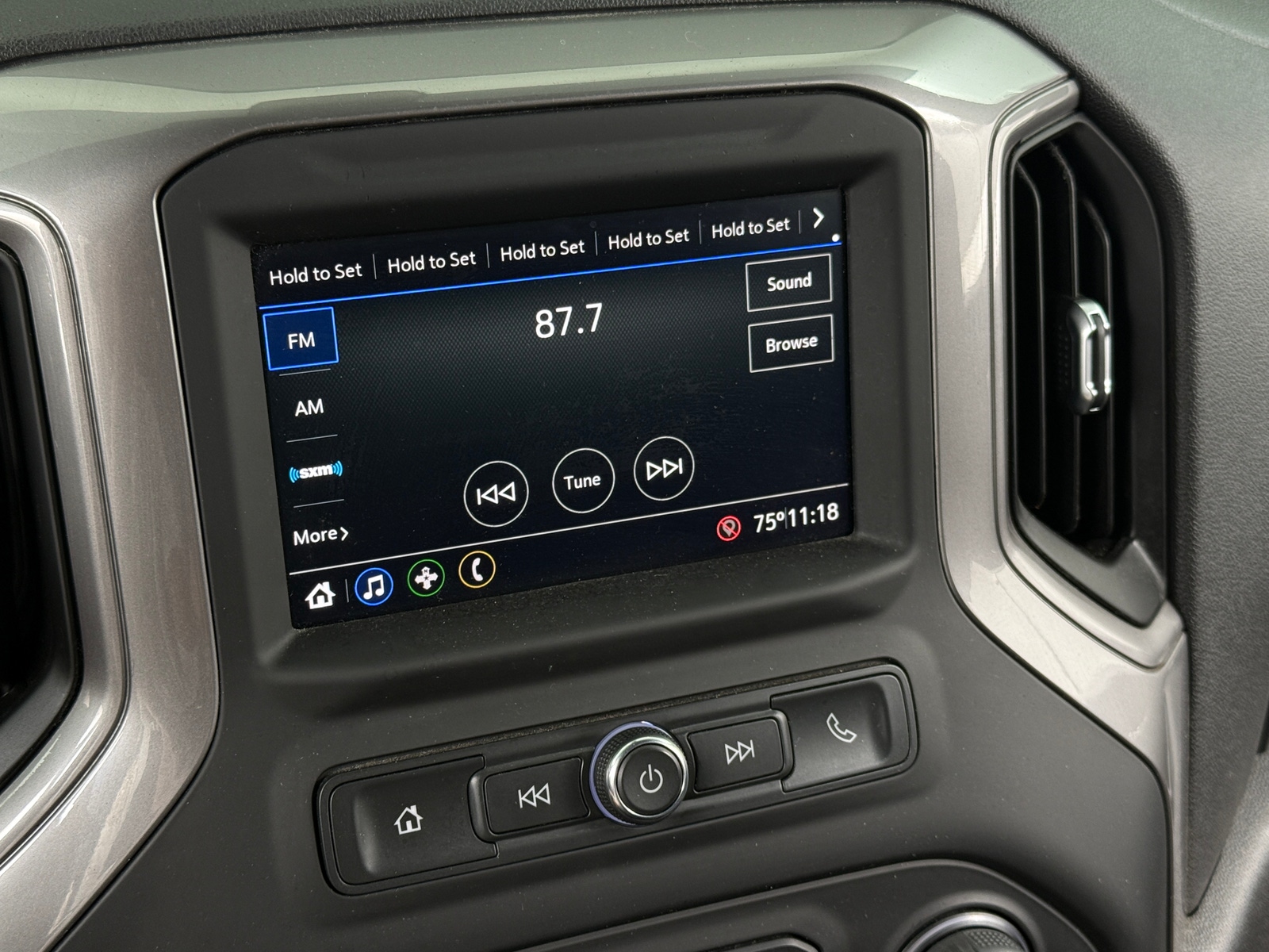 Thumbnail: 2022 Chevrolet Silverado 1500 - 4