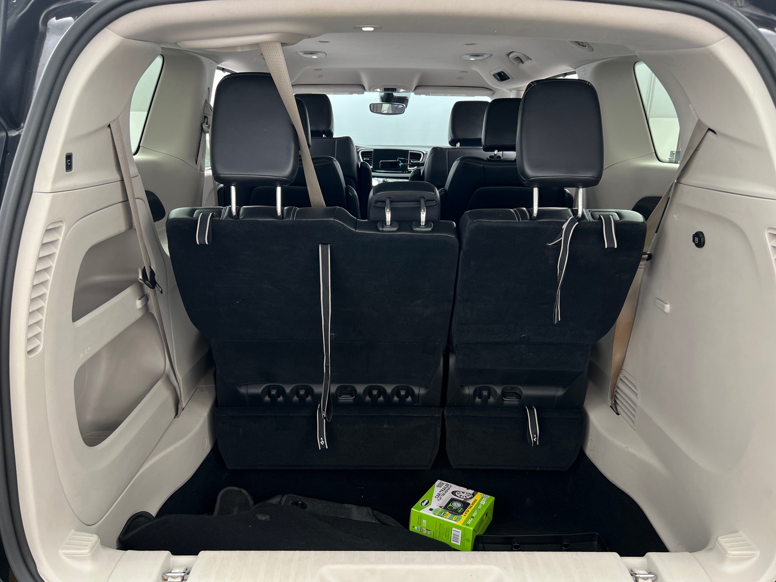 Thumbnail: 2024 Chrysler Pacifica - 6