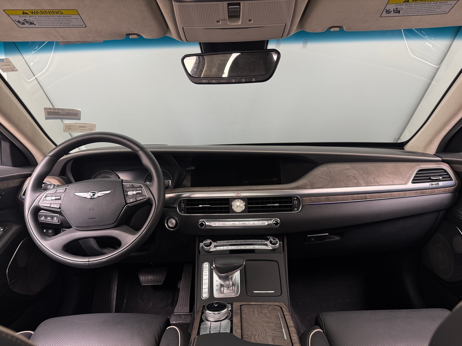 Thumbnail: 2021 Genesis G90 - 2