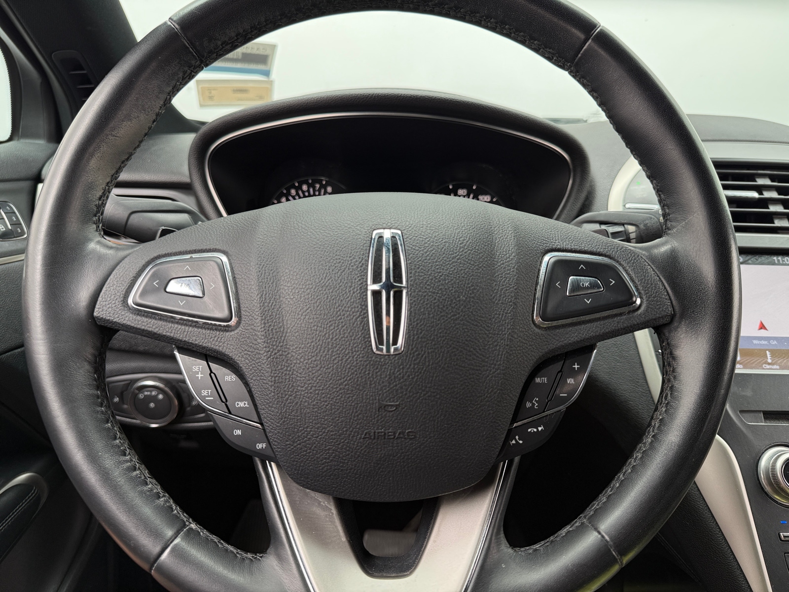 Thumbnail: 2017 Lincoln MKC - 4