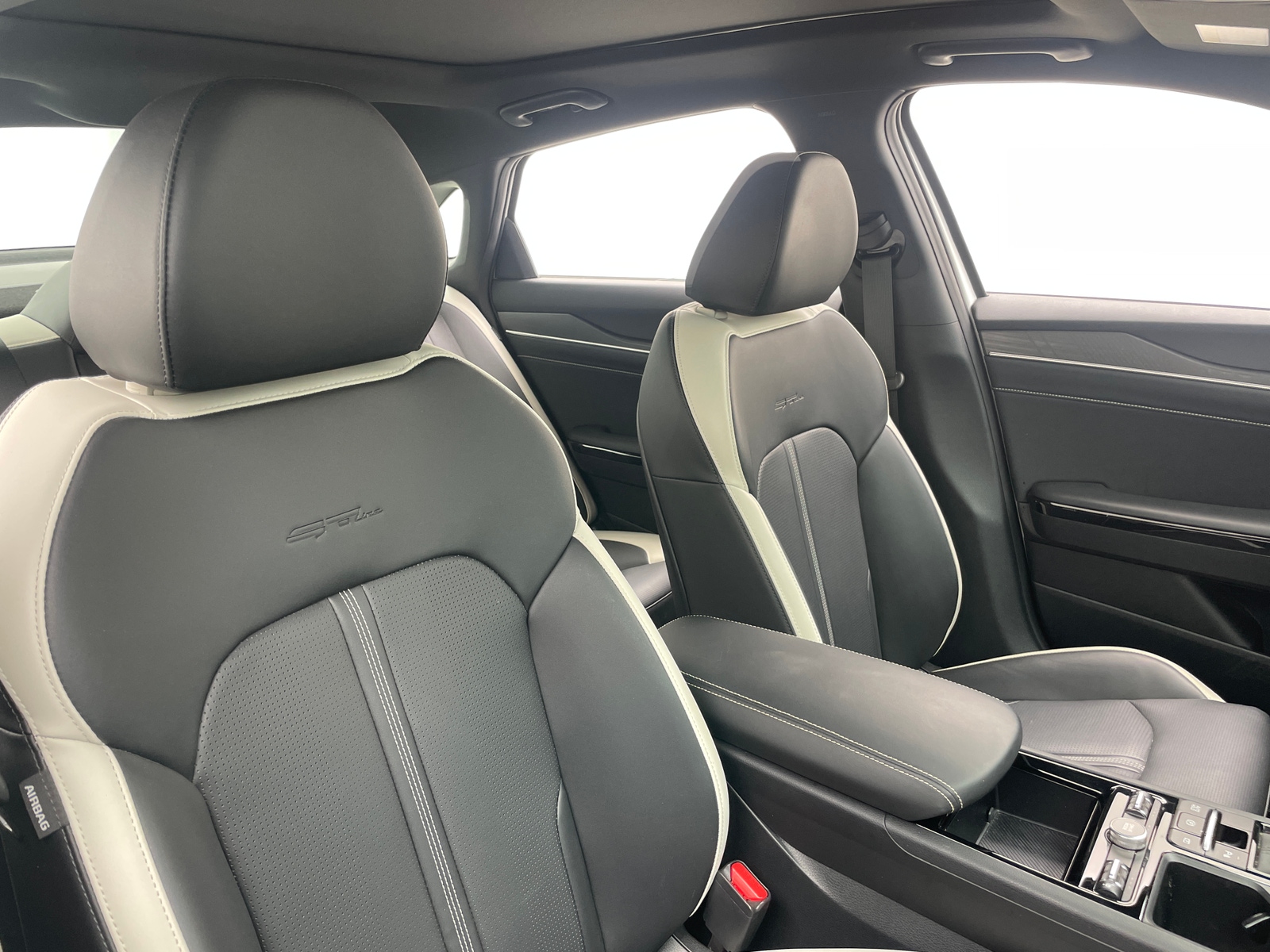 Thumbnail: 2025 Kia K5 - 2
