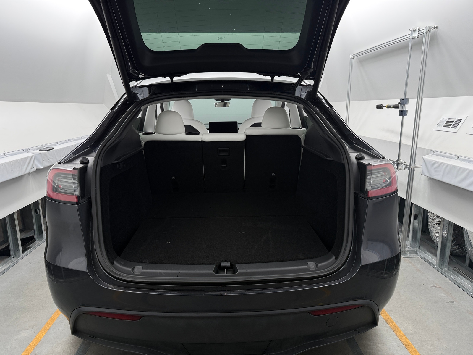 Thumbnail: 2025 Tesla Model Y - 6