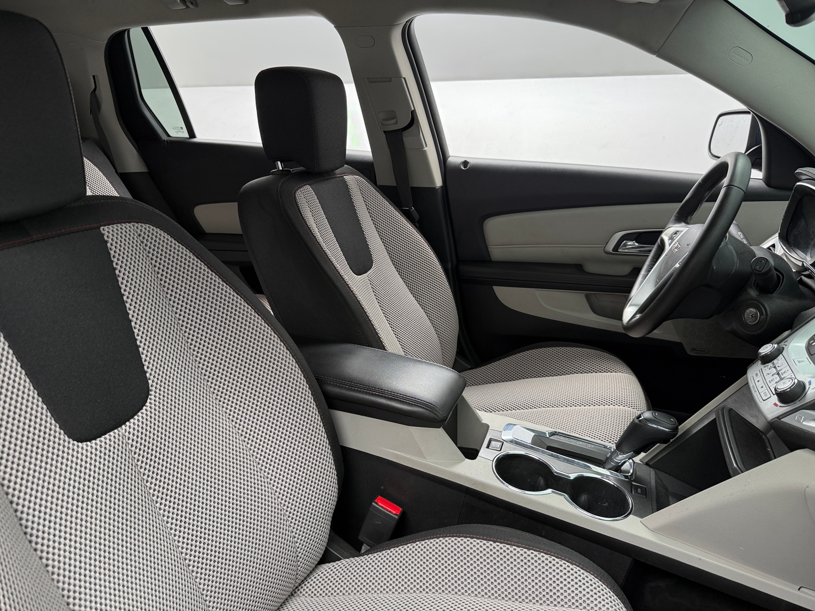 Thumbnail: 2017 GMC Terrain - 2