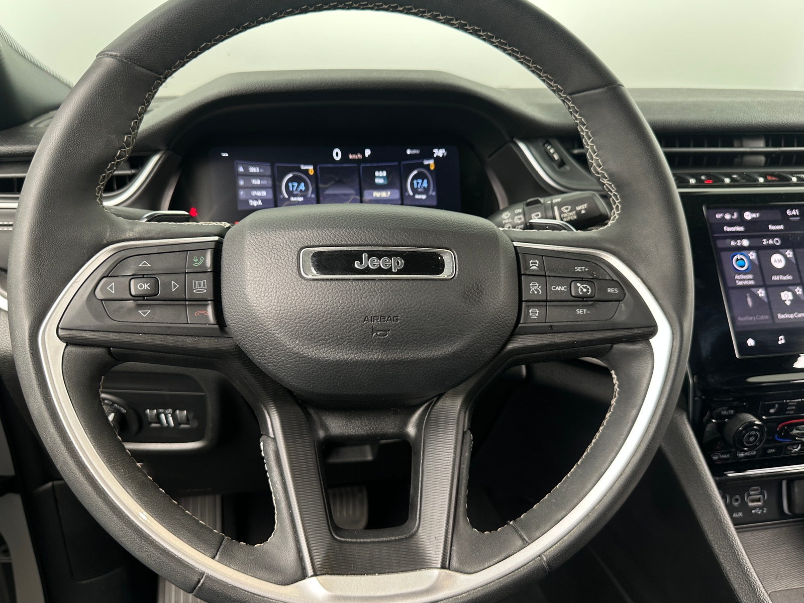 Thumbnail: 2023 Jeep Grand Cherokee - 4