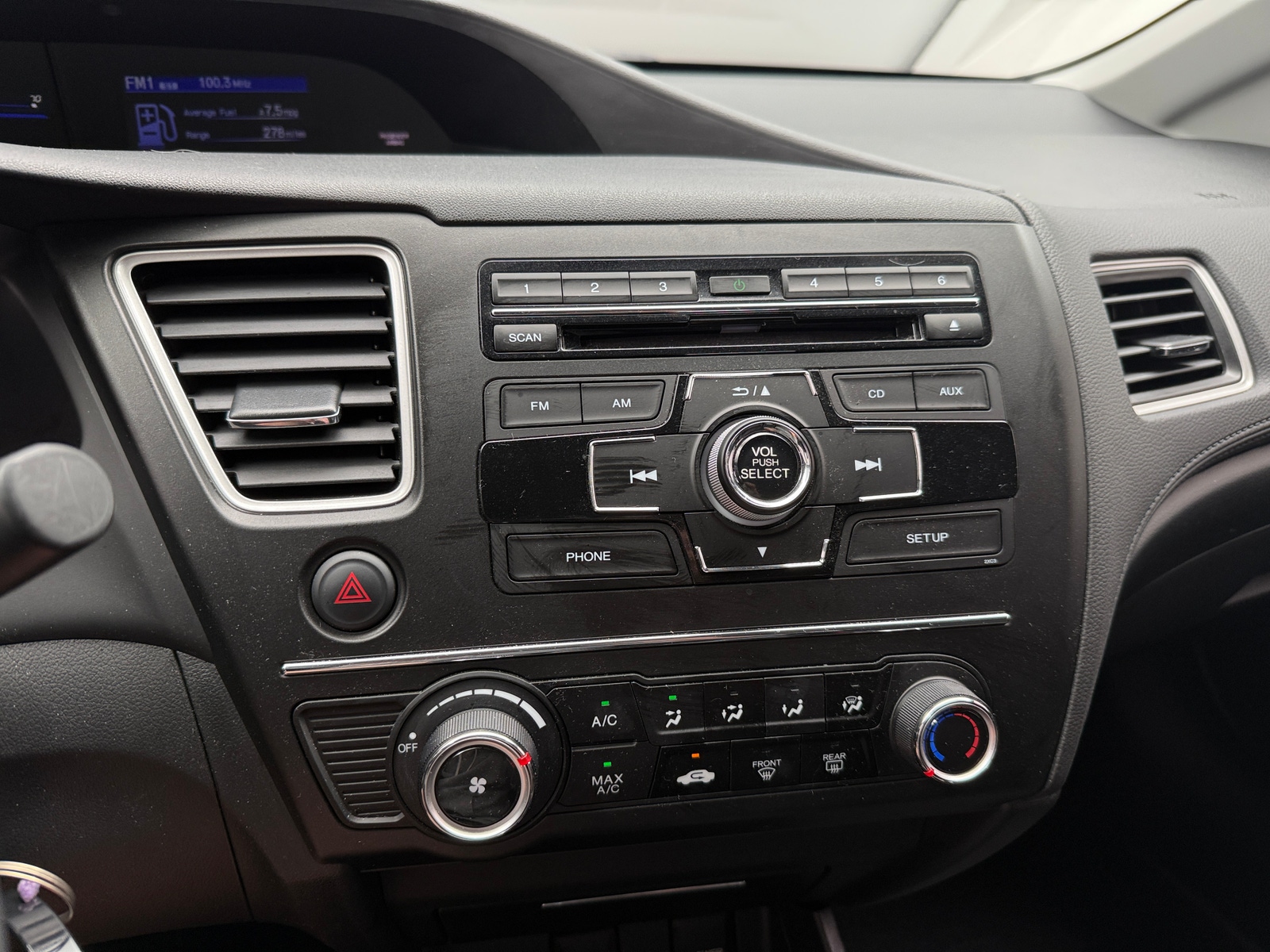 Thumbnail: 2015 Honda Civic - 4