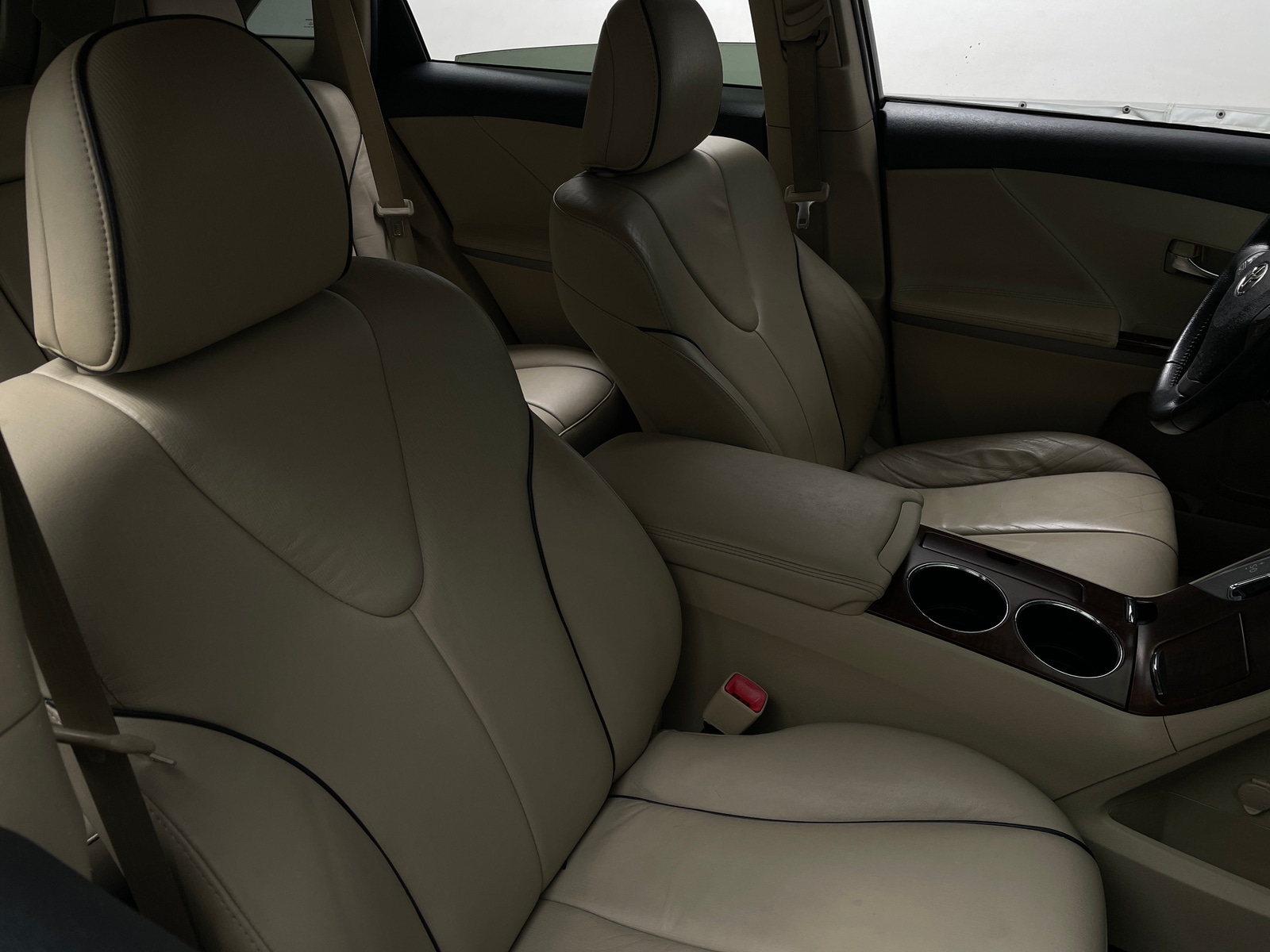 Thumbnail: 2012 Toyota Venza - 2