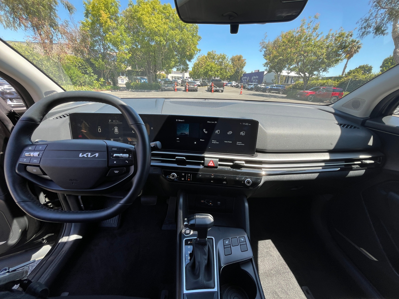 Thumbnail: 2026 Kia Sportage - 3