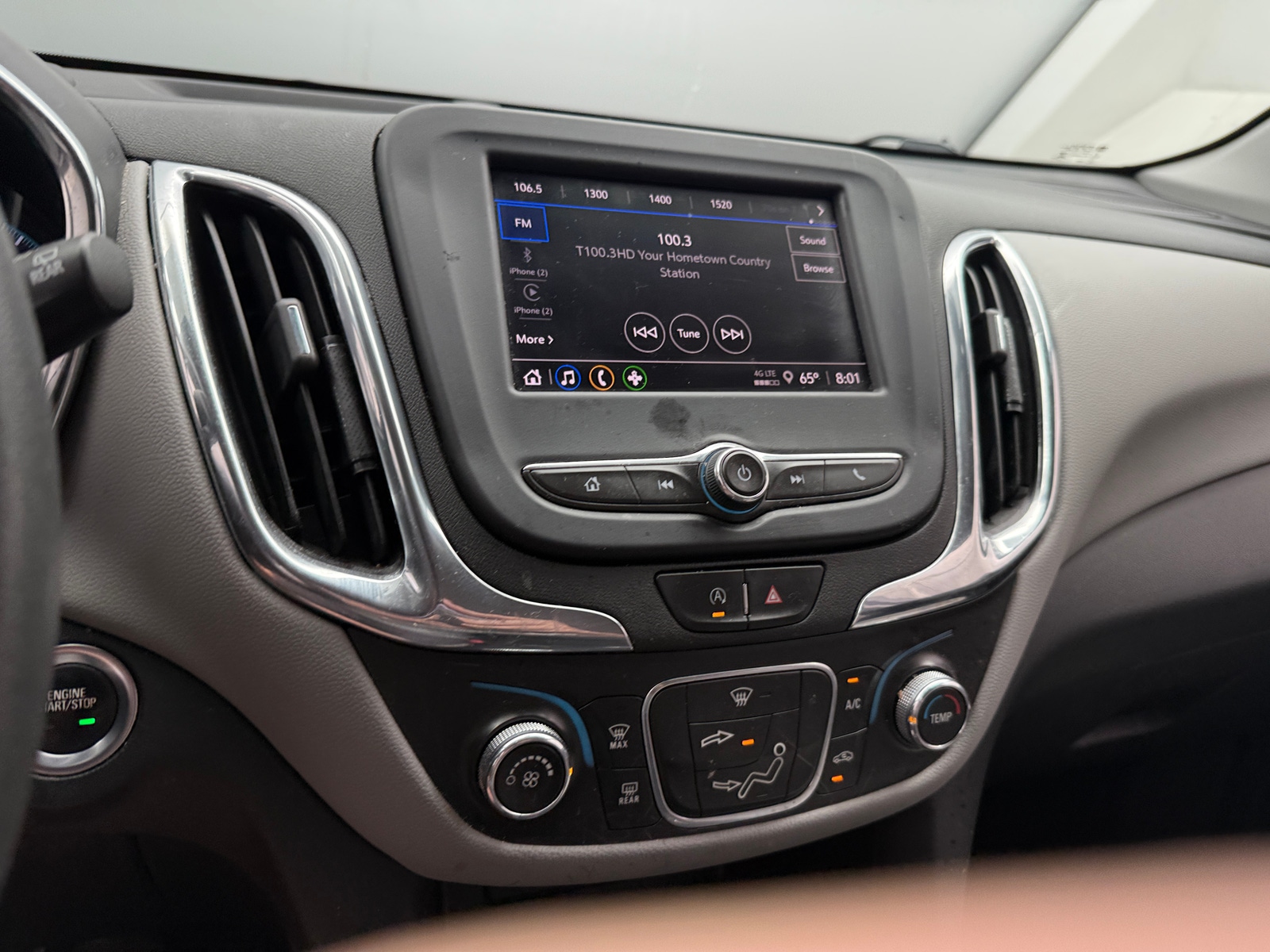 Thumbnail: 2023 Chevrolet Equinox - 4
