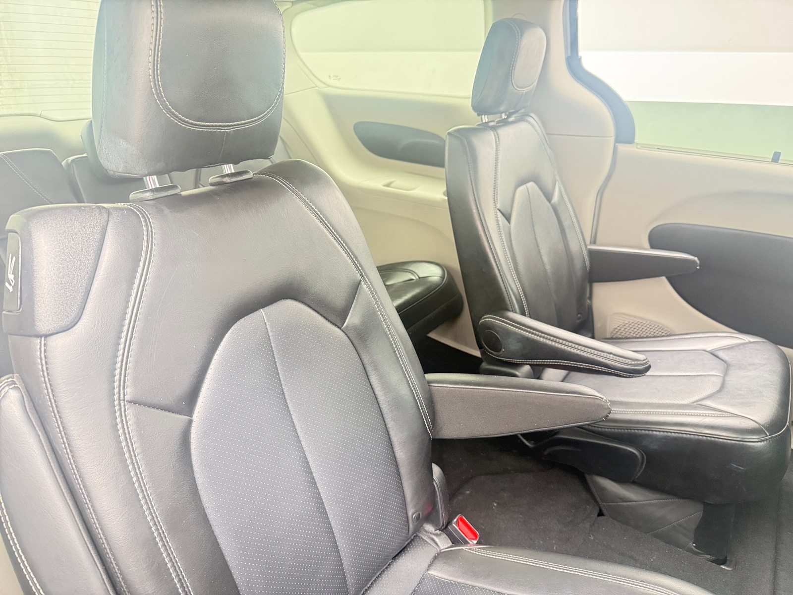 Thumbnail: 2024 Chrysler Pacifica - 5