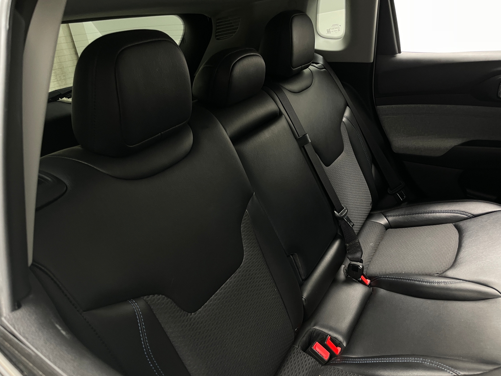 Thumbnail: 2022 Jeep Compass - 6