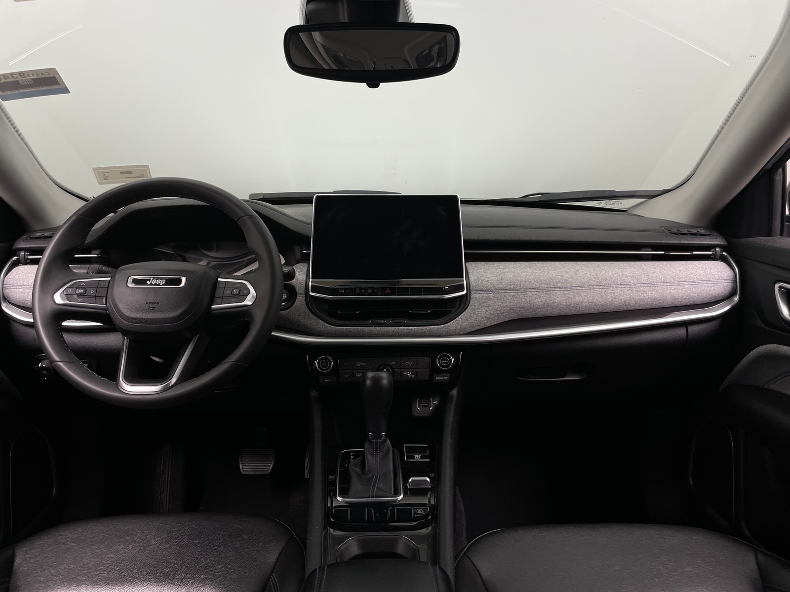 Thumbnail: 2022 Jeep Compass - 3