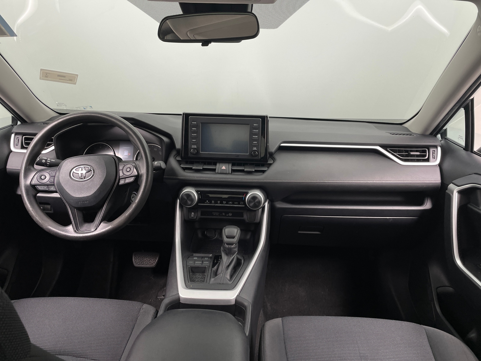 Thumbnail: 2019 Toyota RAV4 - 3