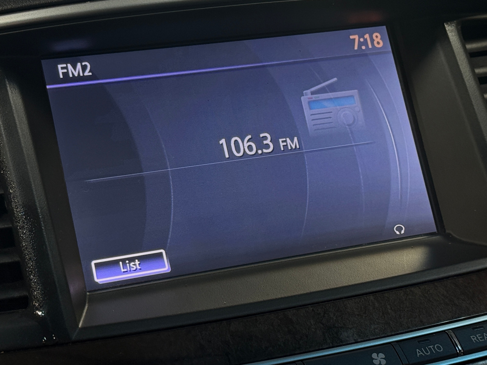 Thumbnail: 2014 INFINITI QX60 - 3