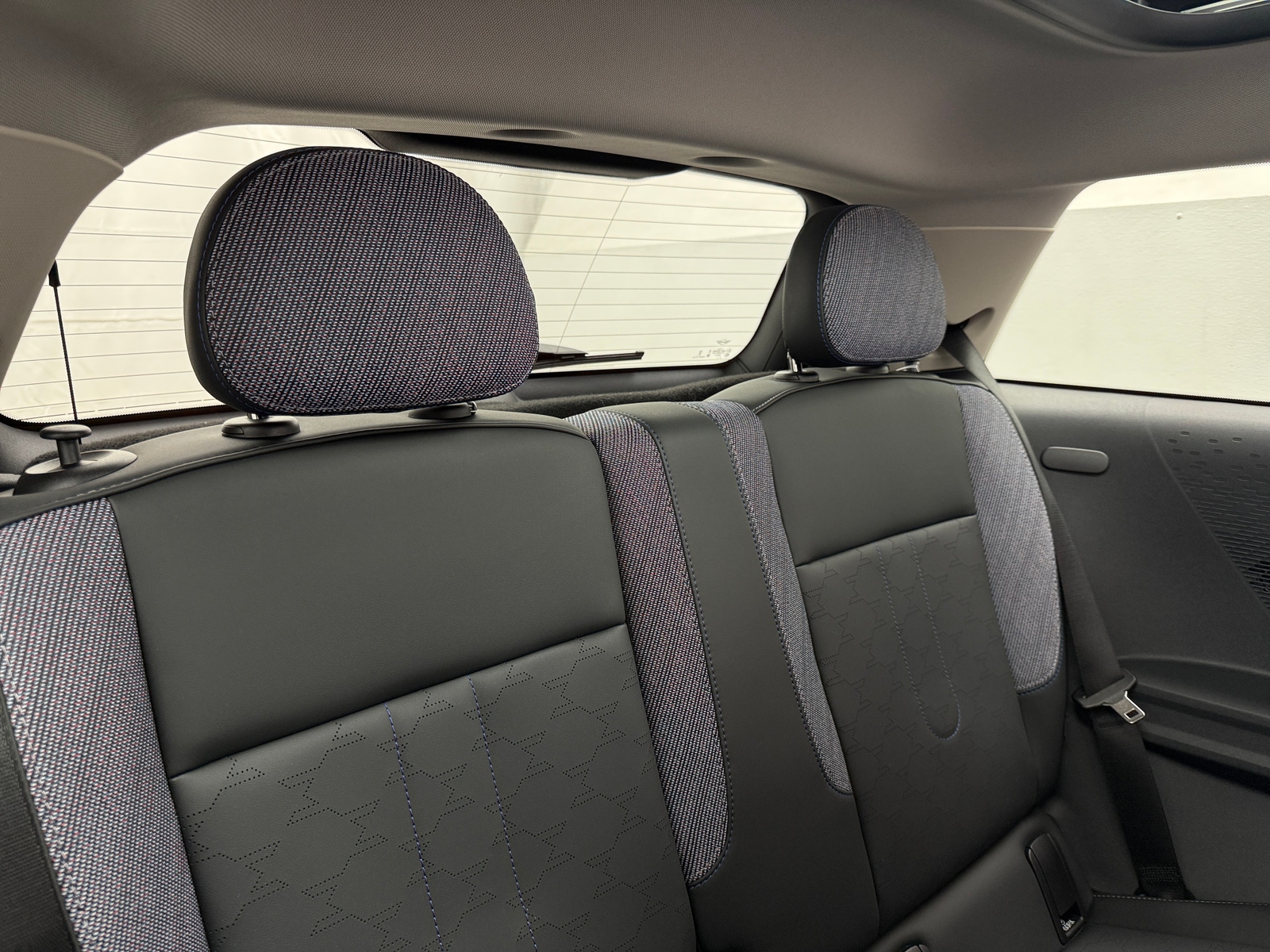 Thumbnail: 2025 MINI Cooper Hardtop - 6