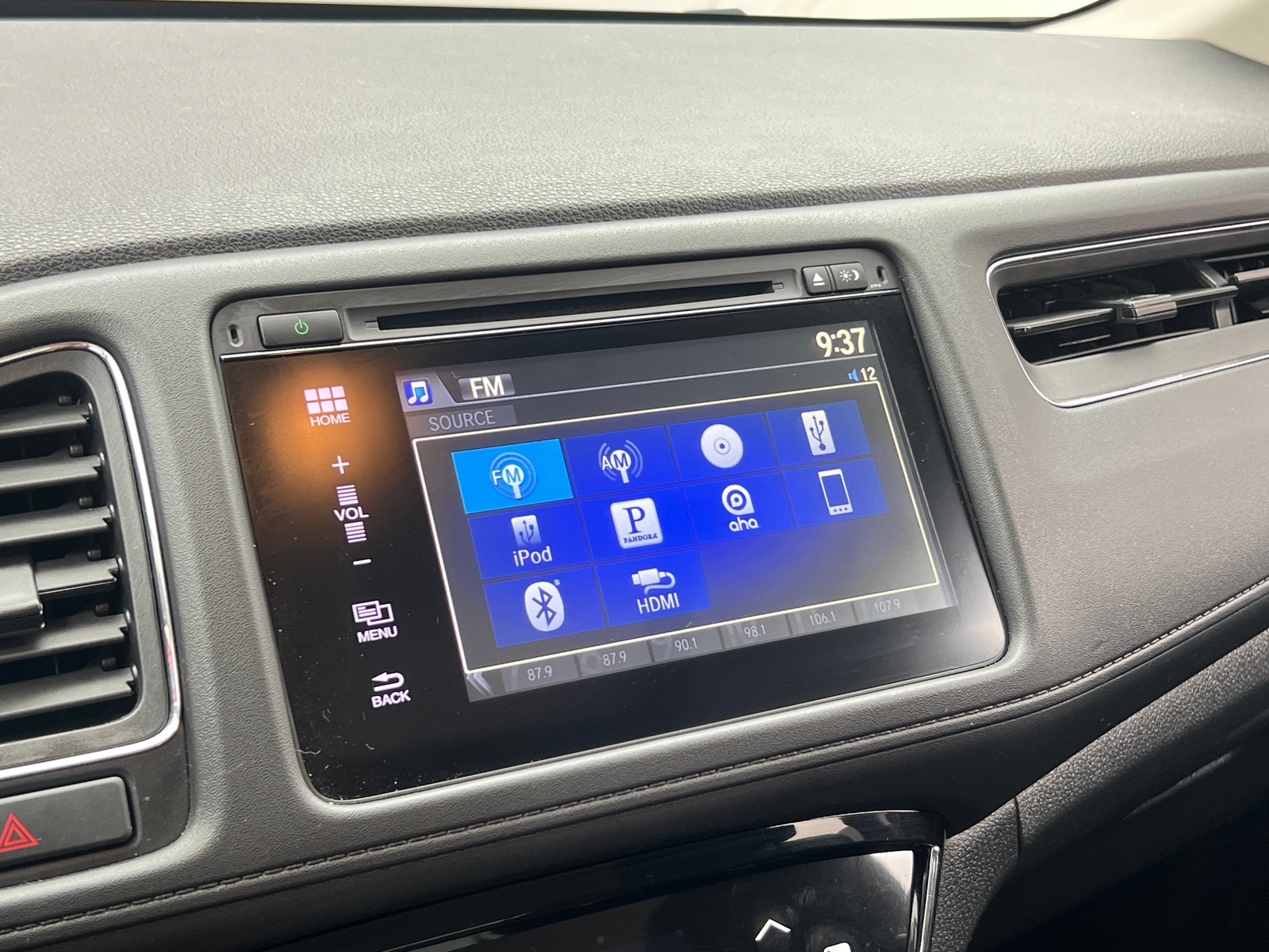 Thumbnail: 2018 Honda HR-V - 4