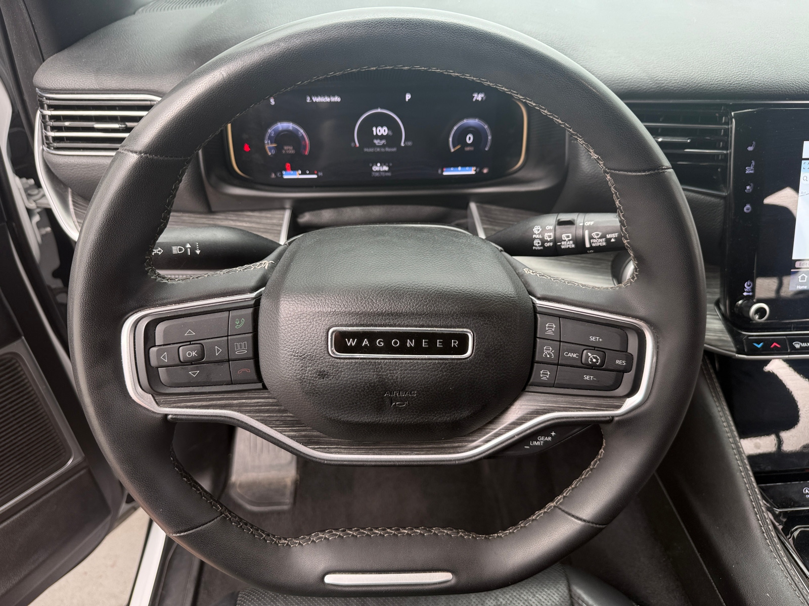 Thumbnail: 2023 Jeep Wagoneer - 5