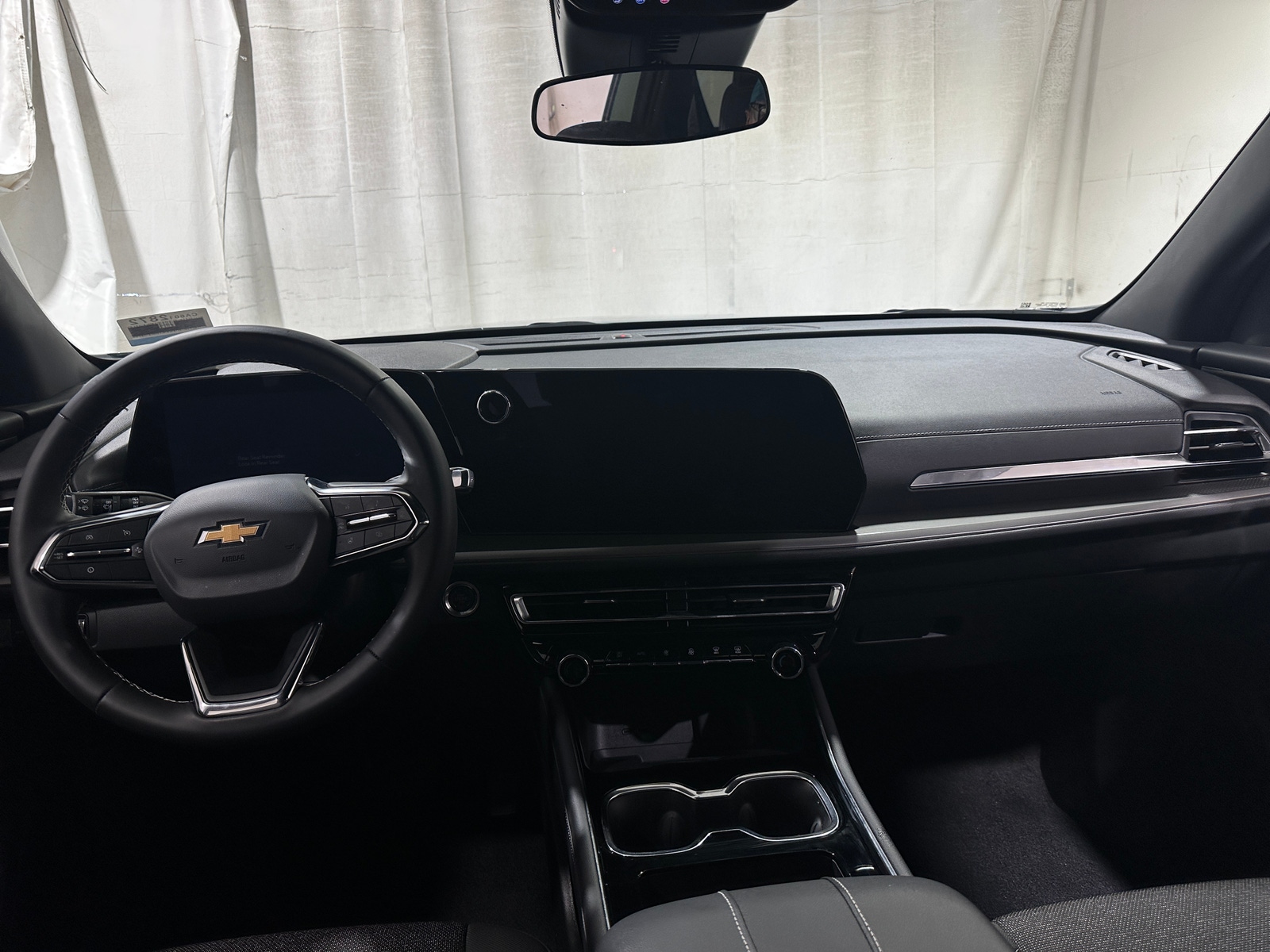 Thumbnail: 2026 Chevrolet Traverse - 3