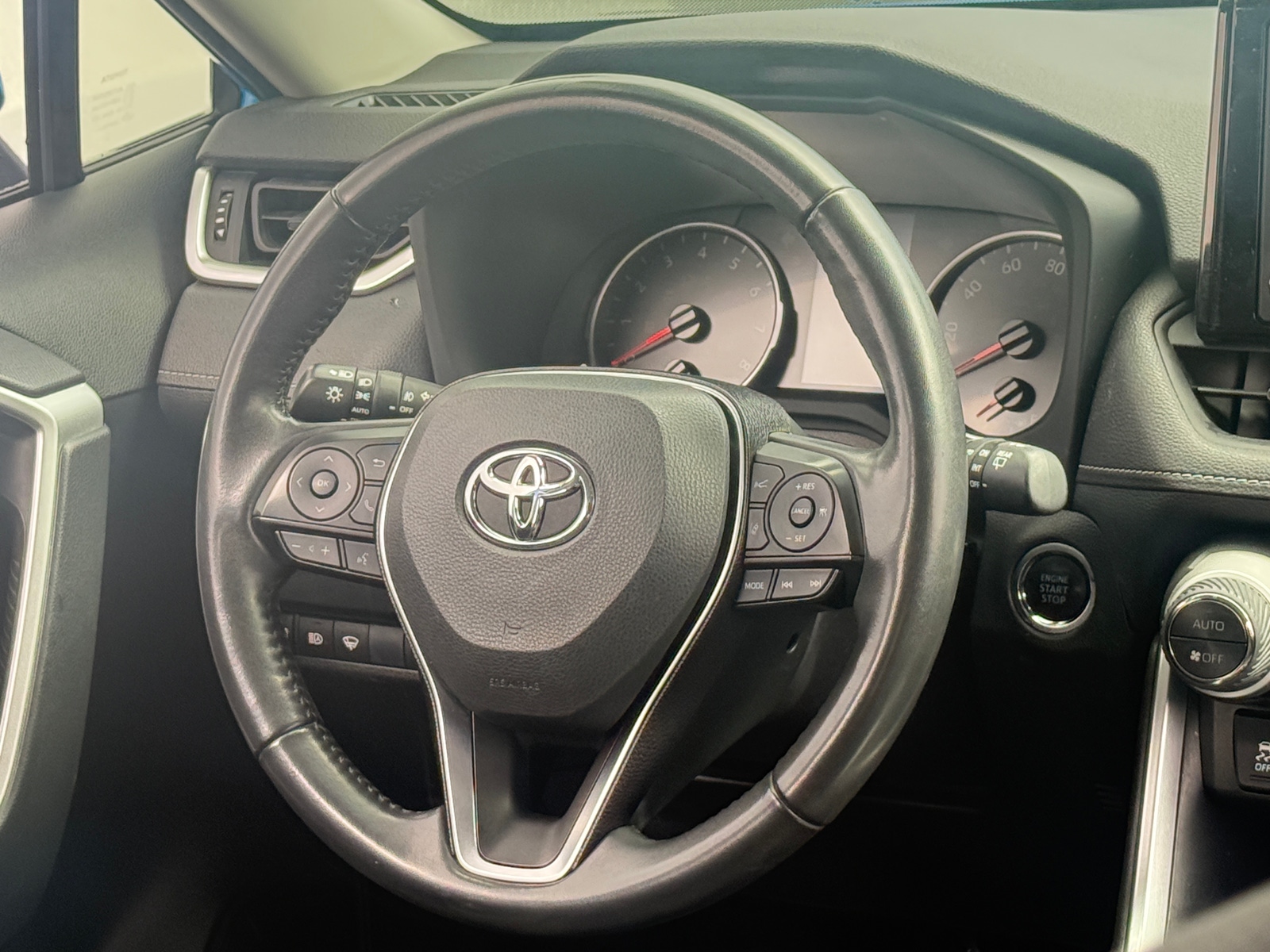 Thumbnail: 2019 Toyota RAV4 - 5