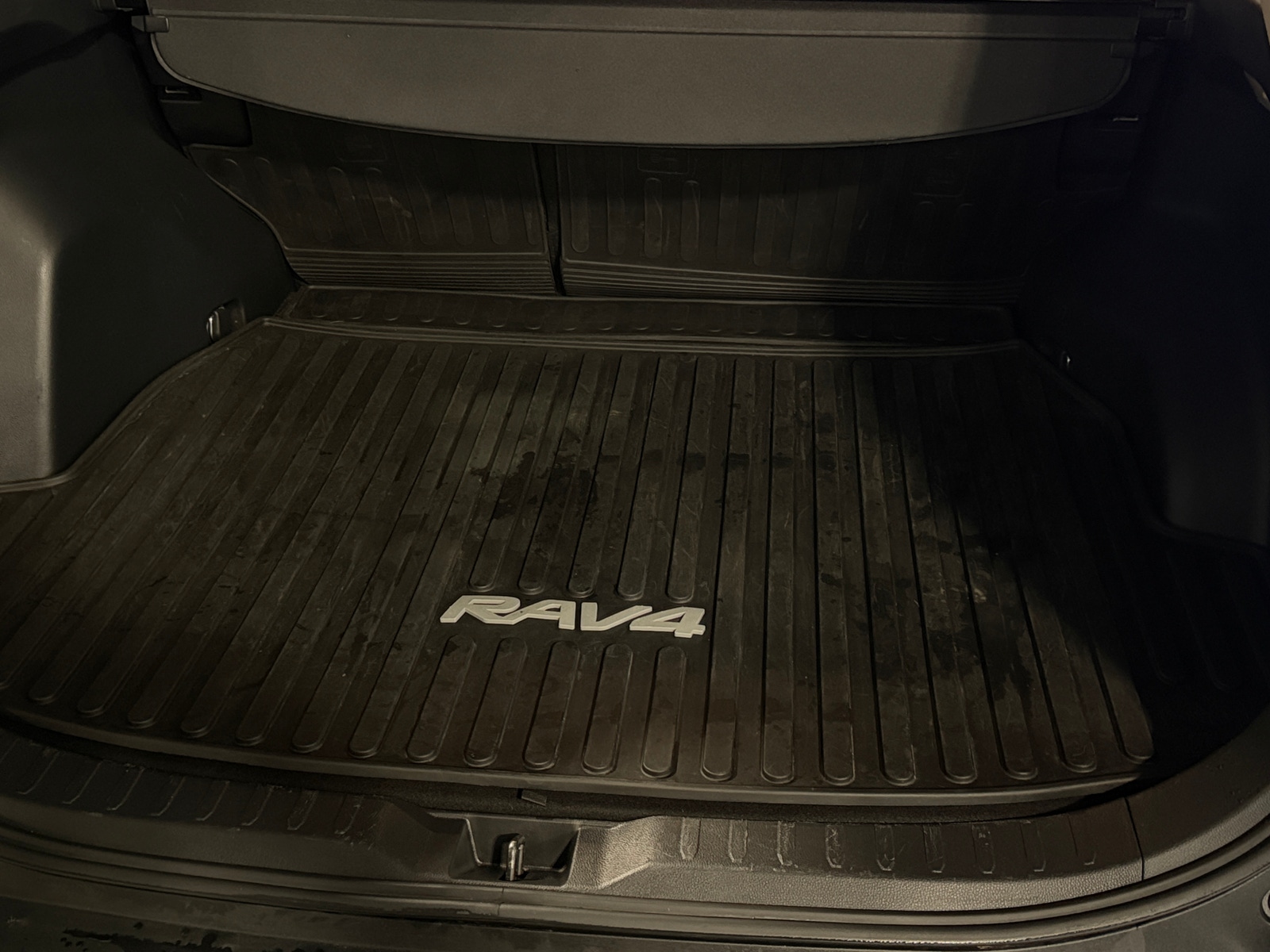 Thumbnail: 2019 Toyota RAV4 - 7