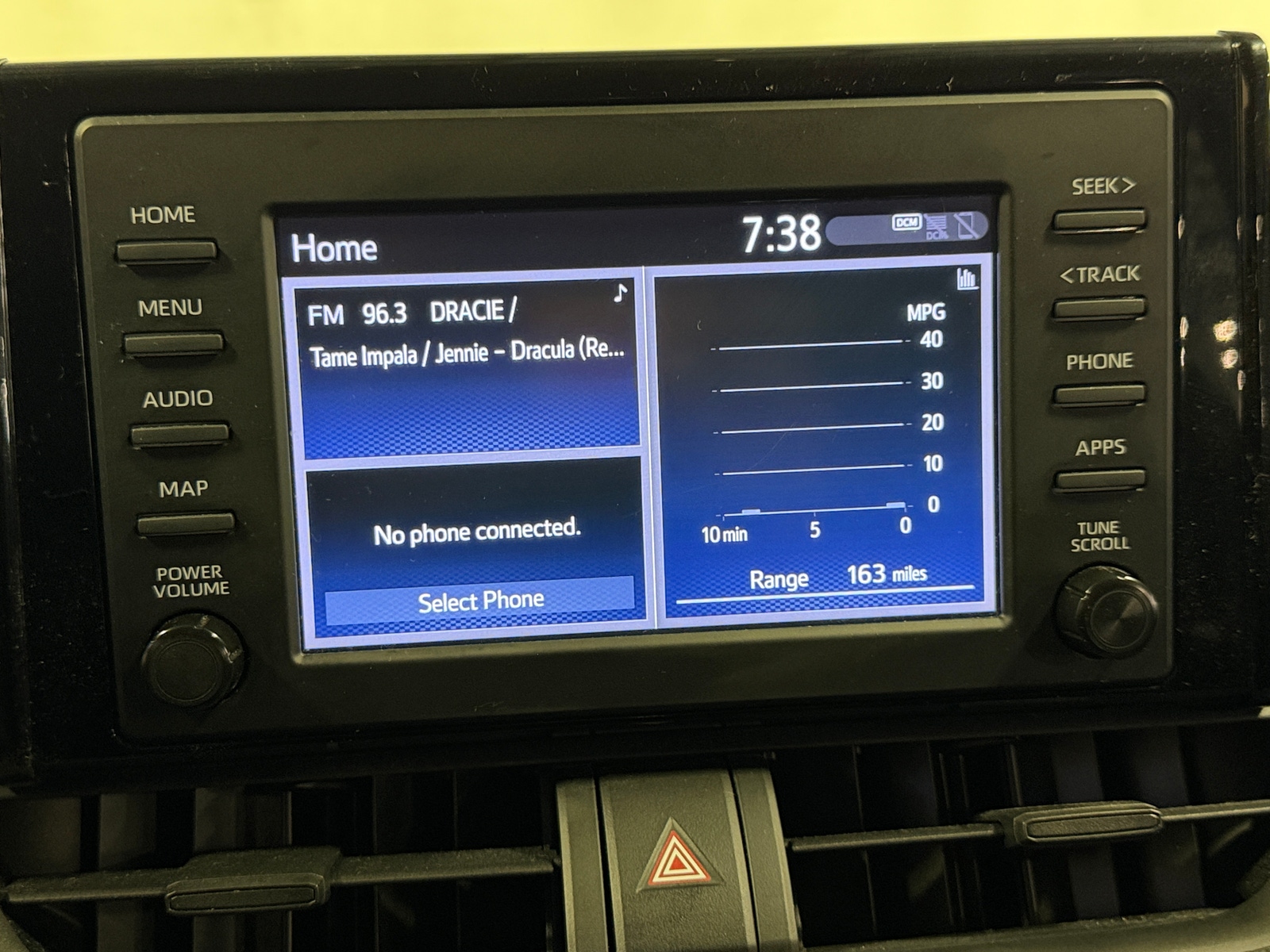 Thumbnail: 2019 Toyota RAV4 - 4