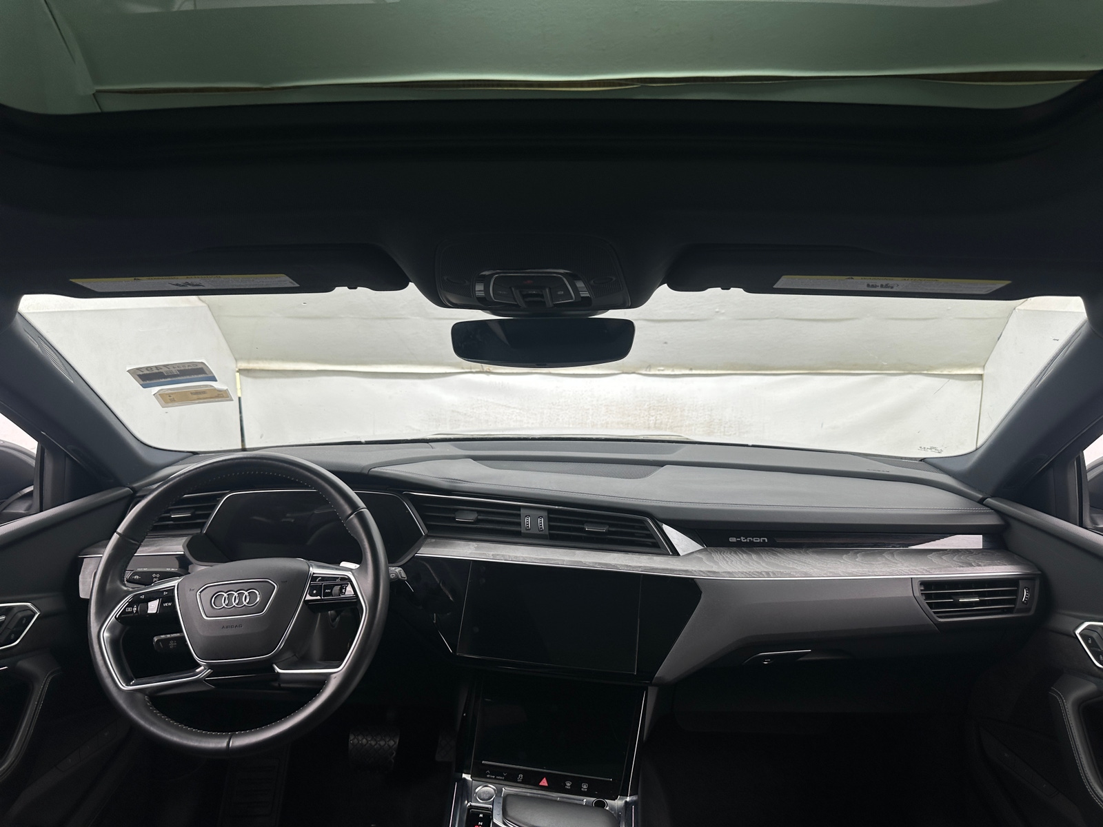 Thumbnail: 2019 Audi e-tron - 2