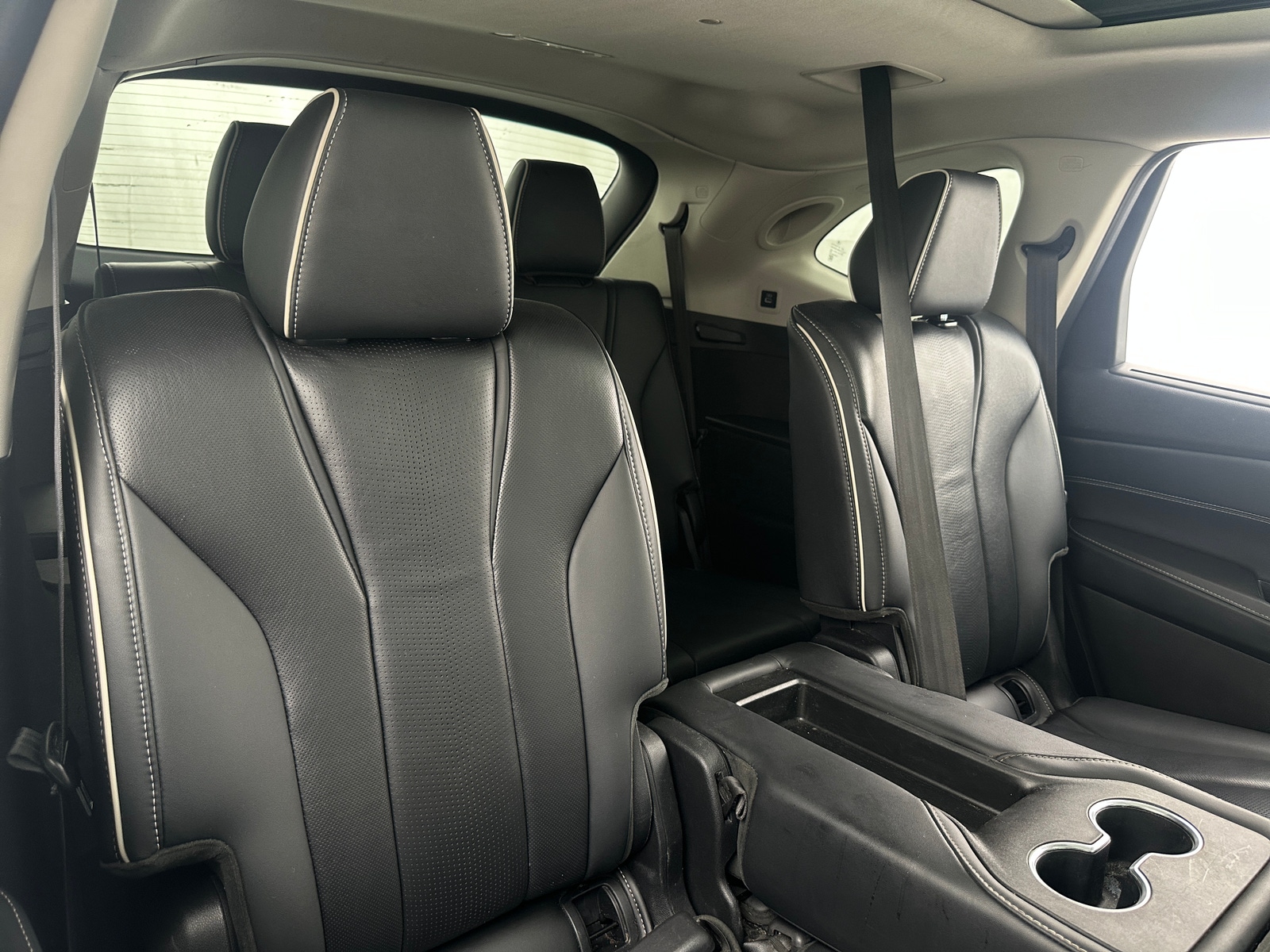 Thumbnail: 2023 Acura MDX - 5