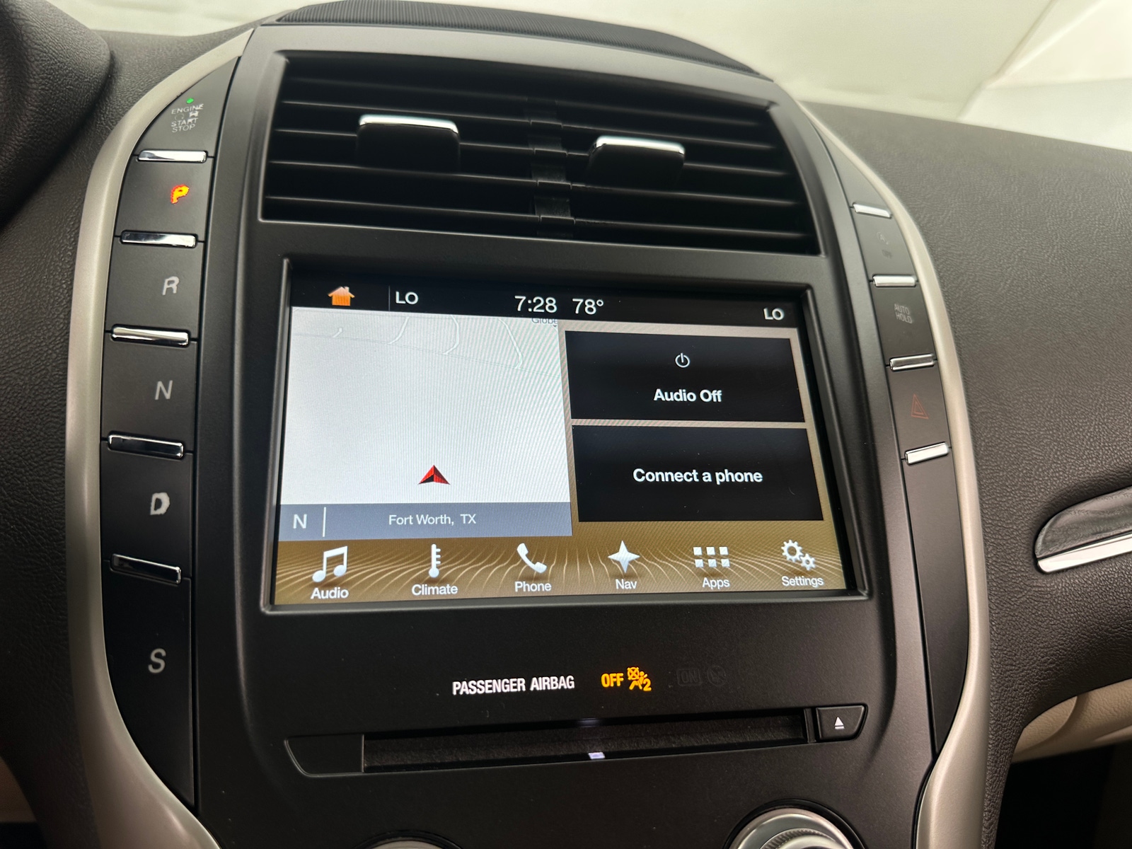Thumbnail: 2017 Lincoln MKC - 3
