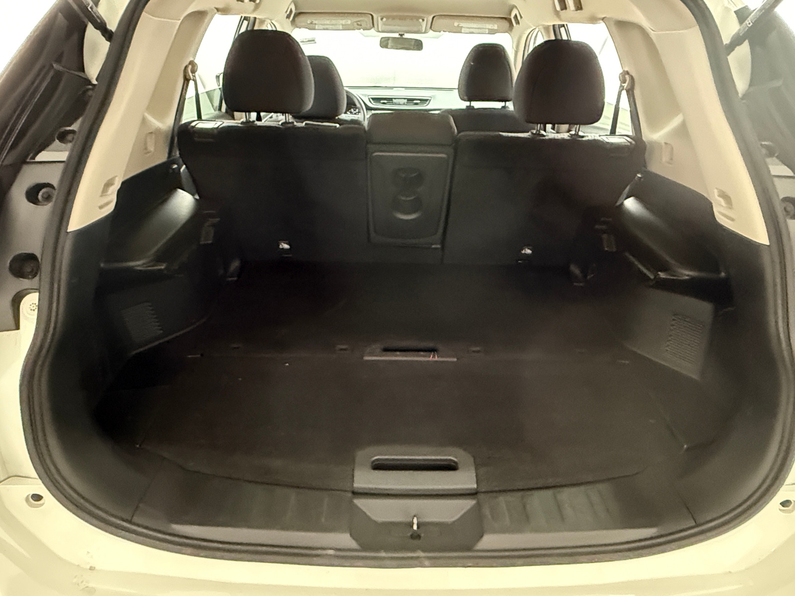 Thumbnail: 2017 Nissan Rogue - 7