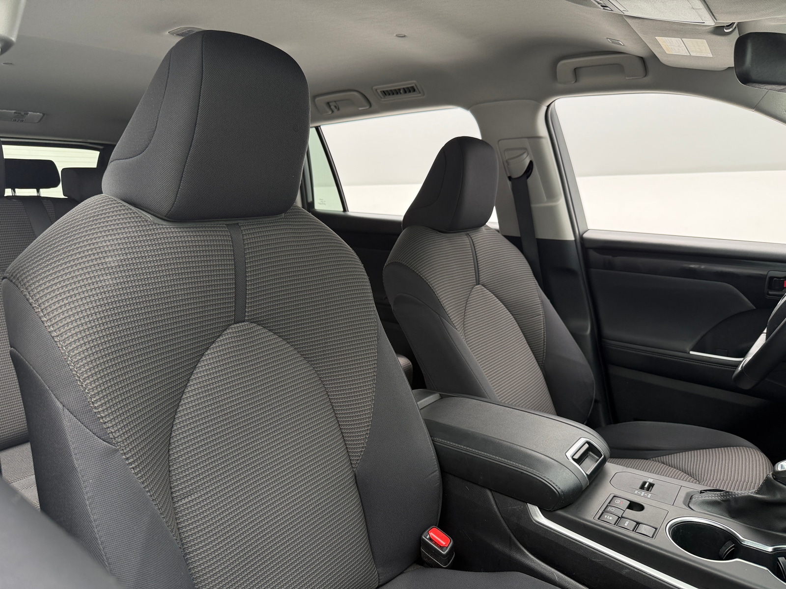 Thumbnail: 2025 Toyota Highlander - 2