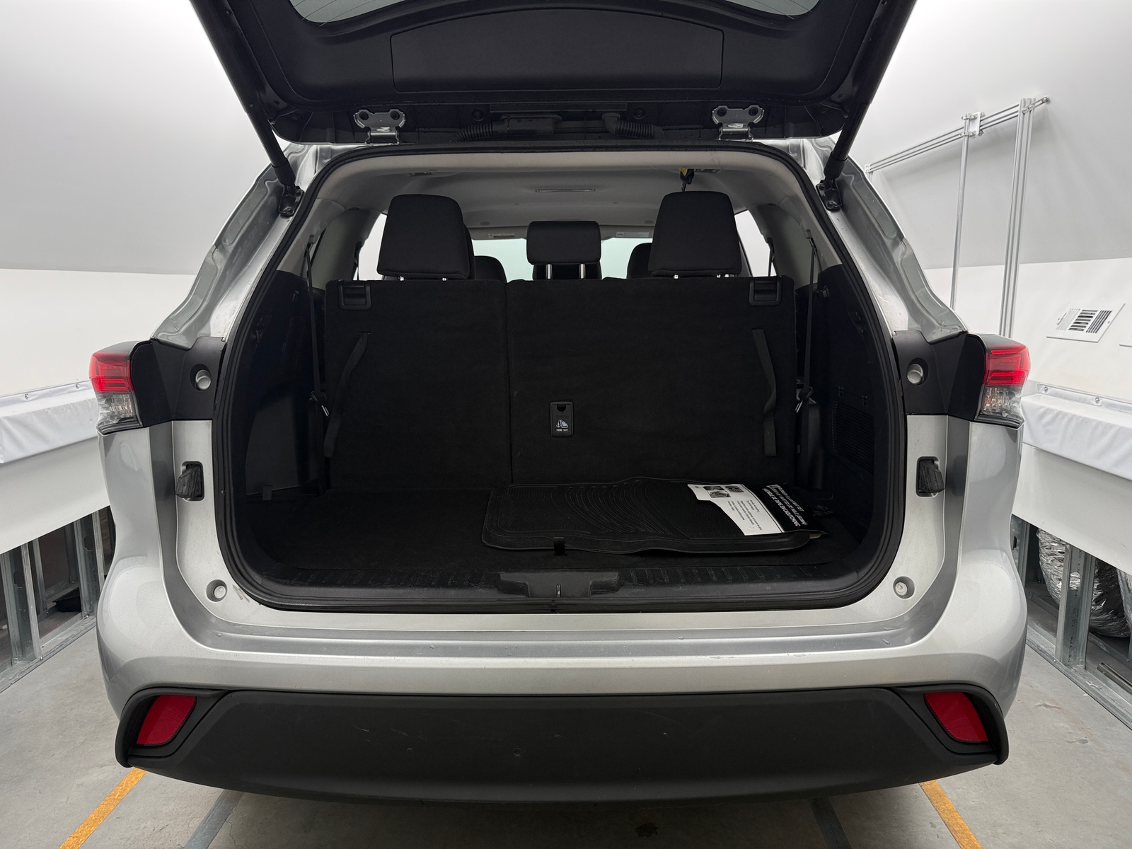 Thumbnail: 2025 Toyota Highlander - 7