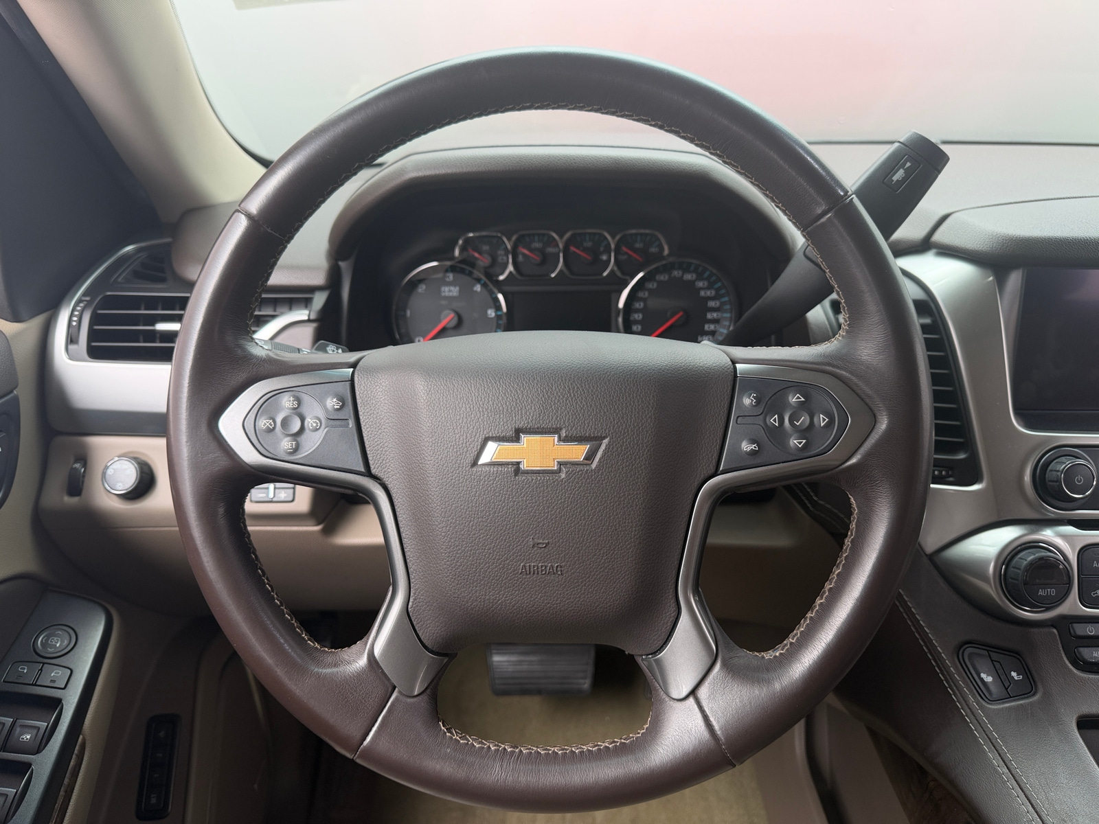 Thumbnail: 2018 Chevrolet Suburban - 4