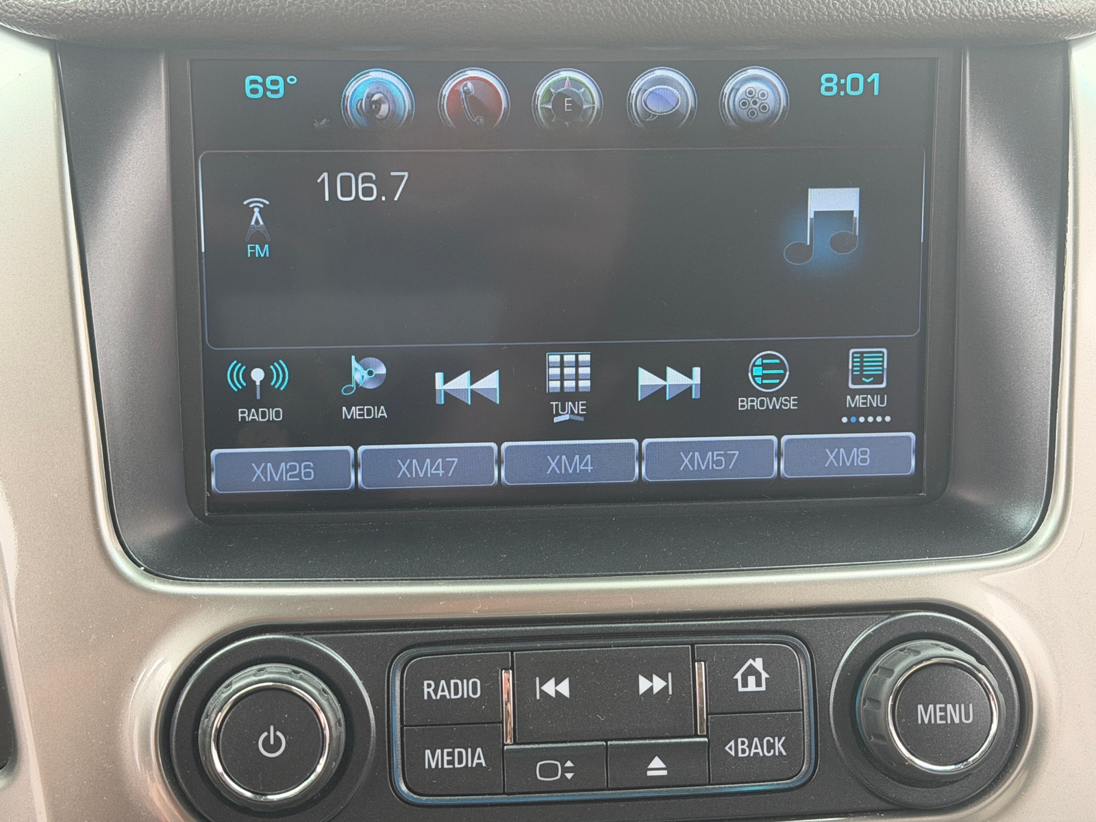 Thumbnail: 2018 Chevrolet Suburban - 3