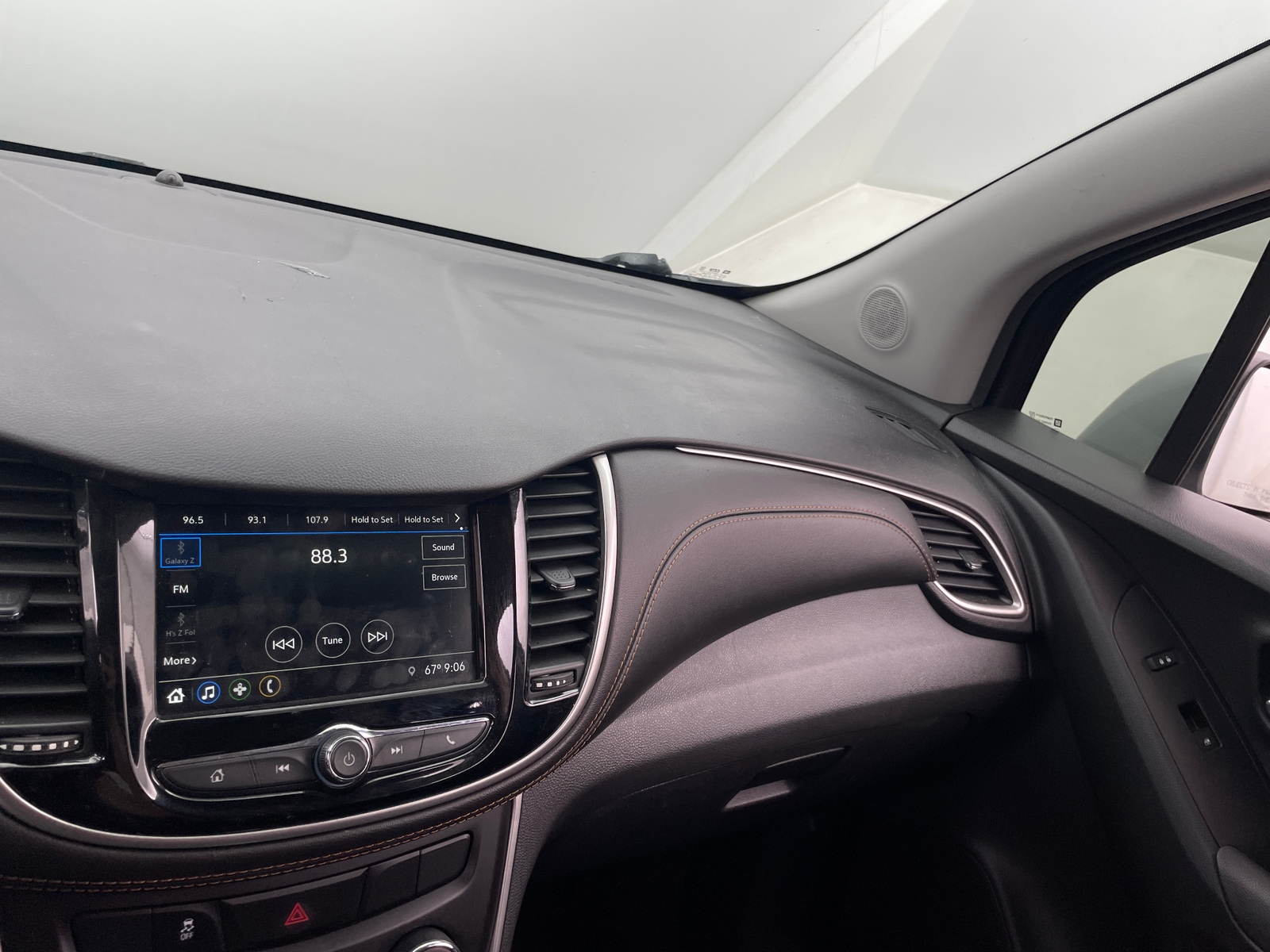 Thumbnail: 2019 Chevrolet Trax - 4