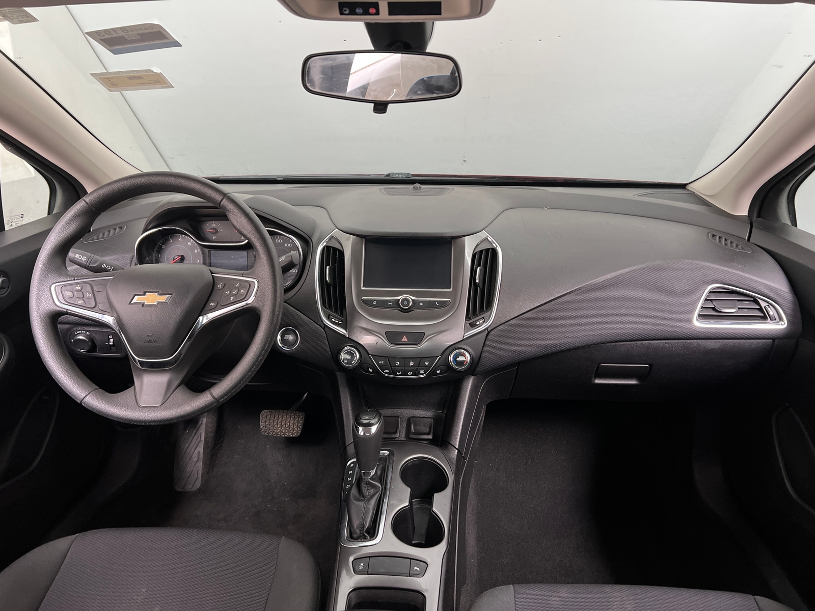 Thumbnail: 2017 Chevrolet Cruze - 3