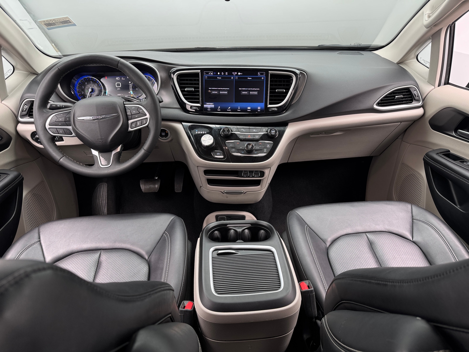 Thumbnail: 2024 Chrysler Pacifica - 2