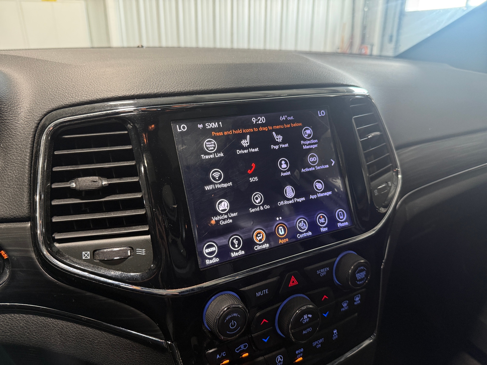 Thumbnail: 2019 Jeep Grand Cherokee - 3