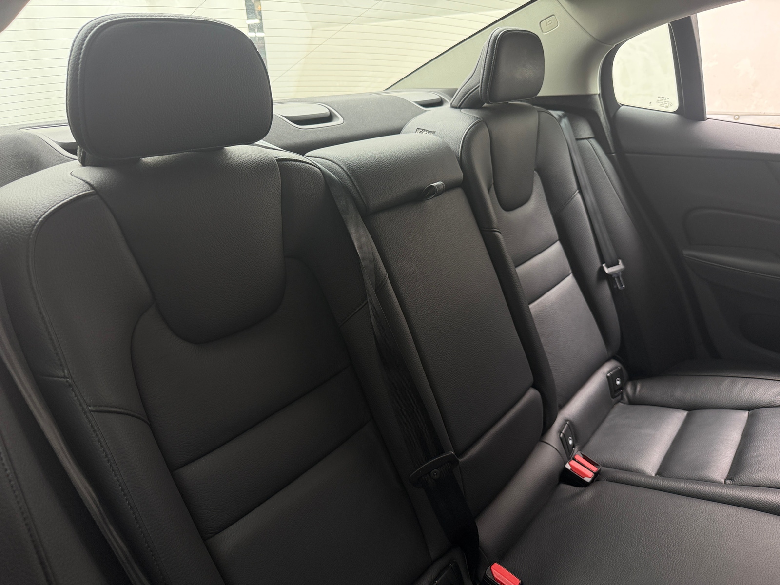Thumbnail: 2025 Volvo S60 - 5