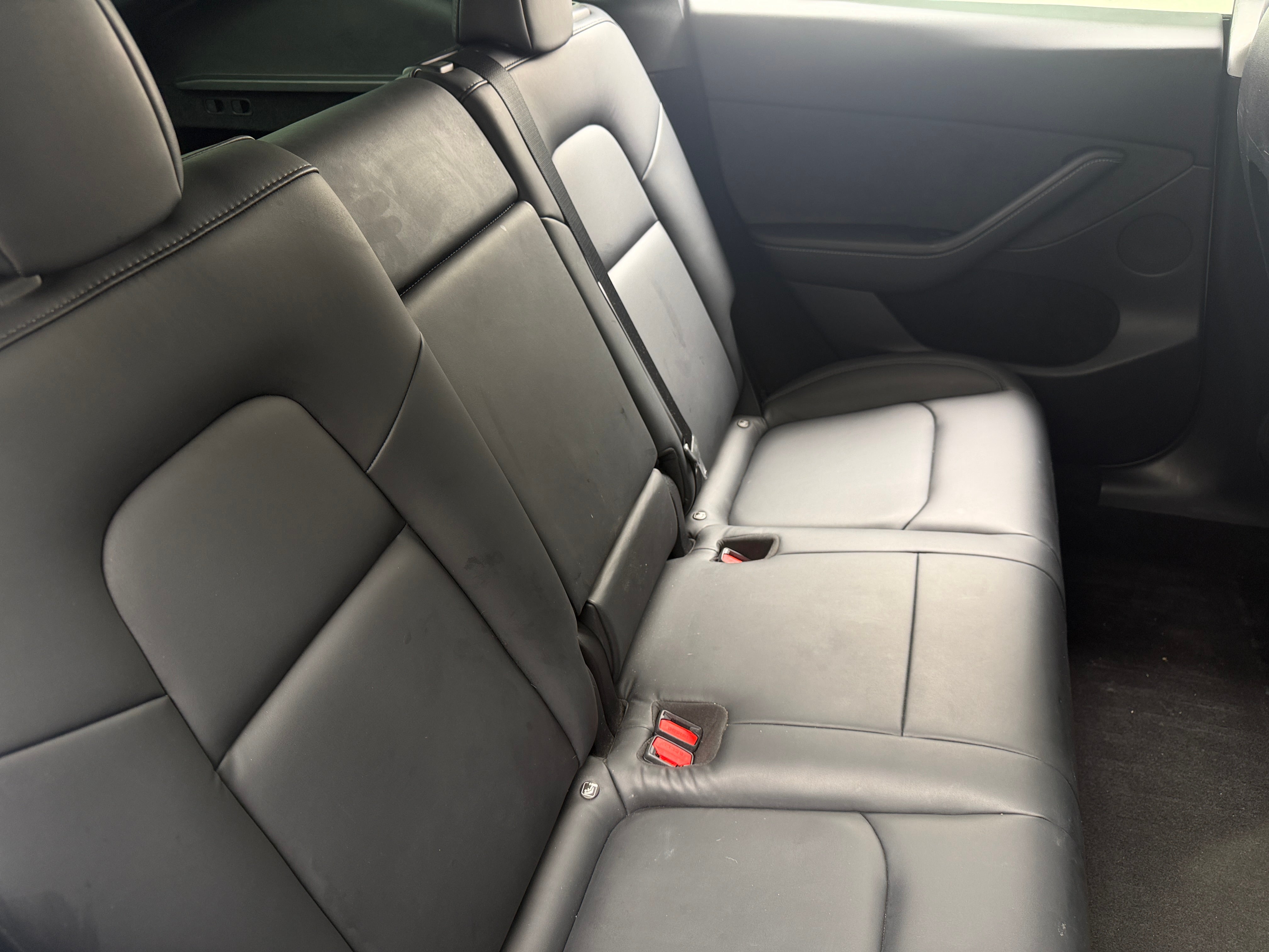 Used 2023 Tesla Model Y Long Range with VIN 7SAYGDEE5PA050222 for sale in Oak Creek, WI